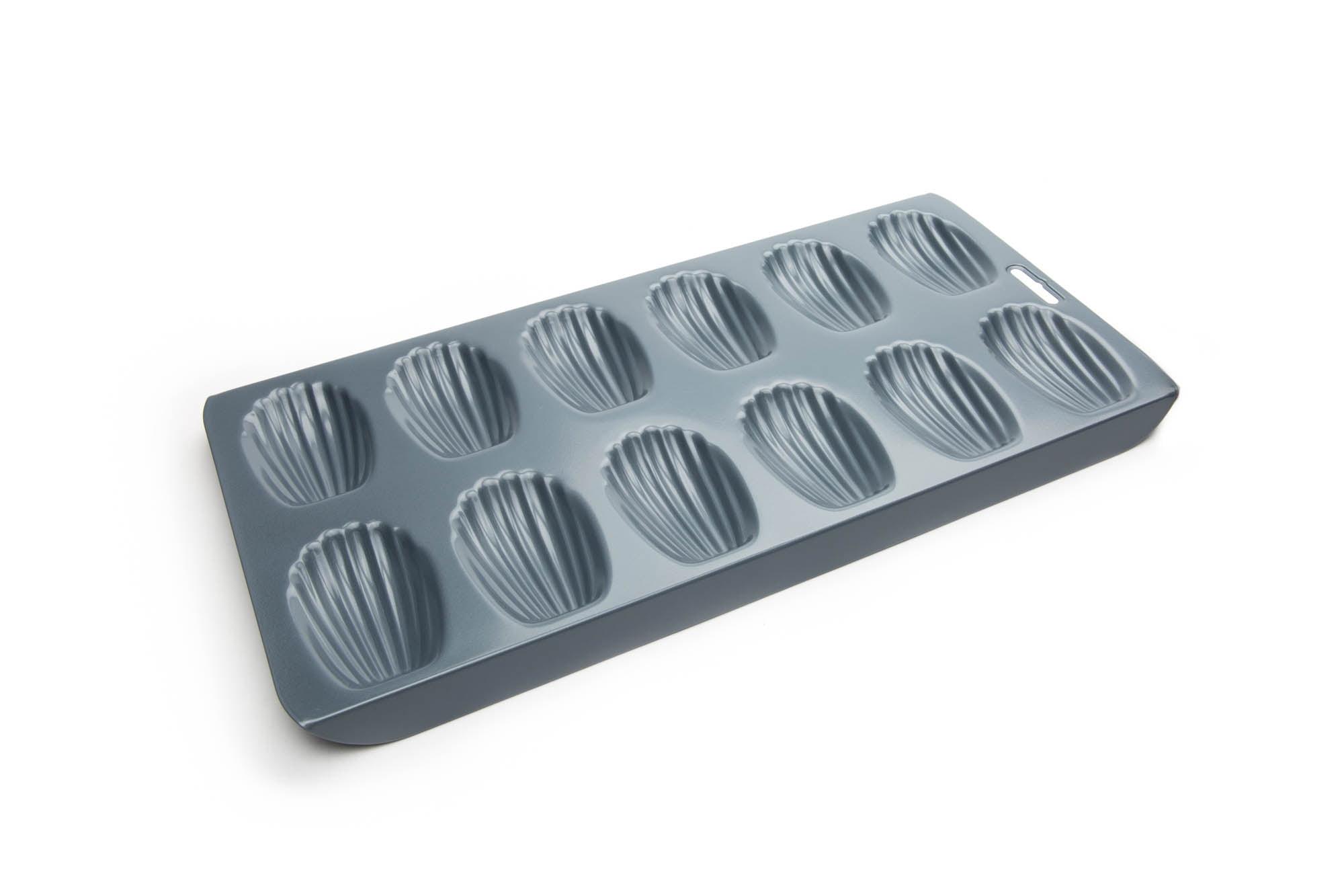 Non-Stick Carbon Steel 12-Cup Madeleine Pan