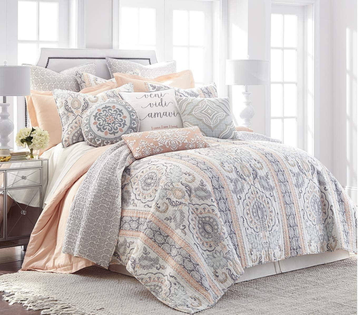 Coral Reef Inspired Full/Queen Cotton Quilt Set in Grey - Reversible Design