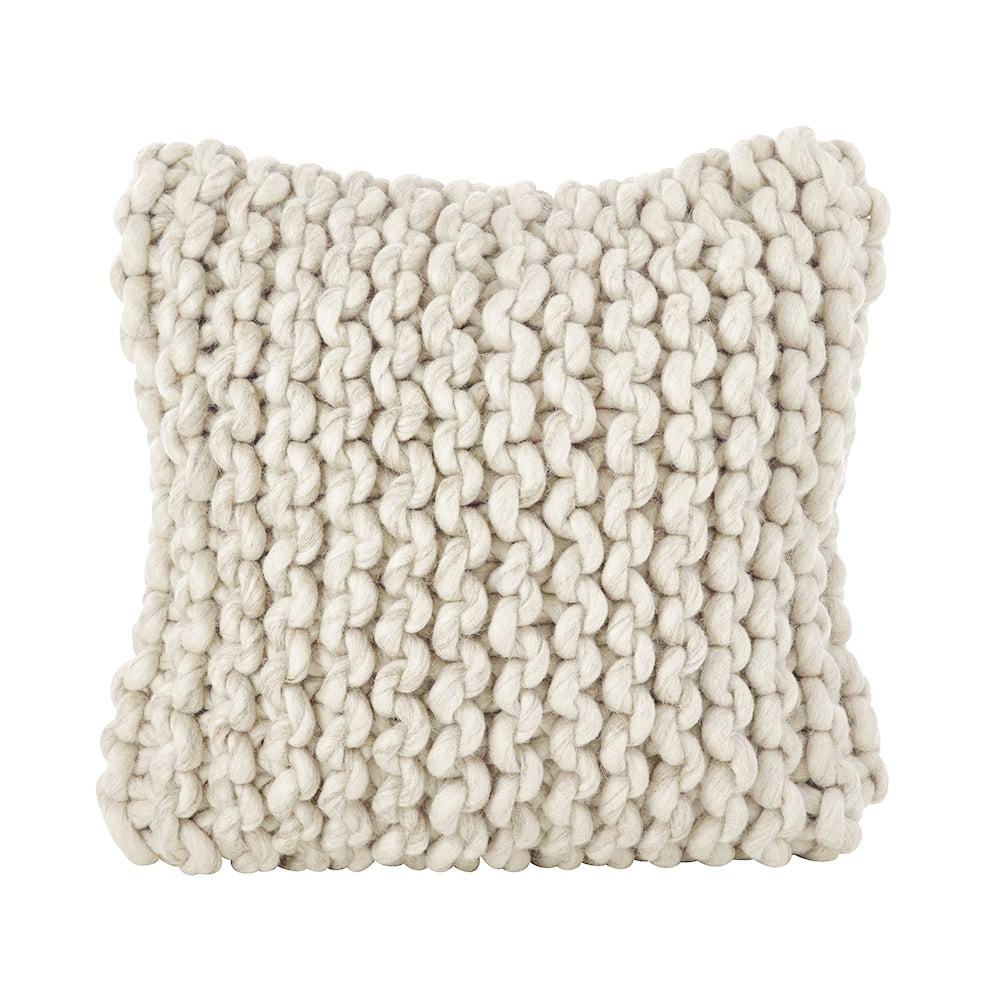 Saro Lifestyle 551.I18SP 18 in. Chunky Cable Knit Design Wool Poly Filled Throw Pillow, Ivory