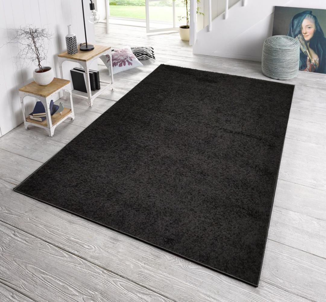 HT Design Rectengular Shag Area Rug, 5x7 Solid Color Low Pile Shag, Easy to clean, Pet Friendly, Soft Nursery Runner Rug for Living Rooms, Bedrooms, Black