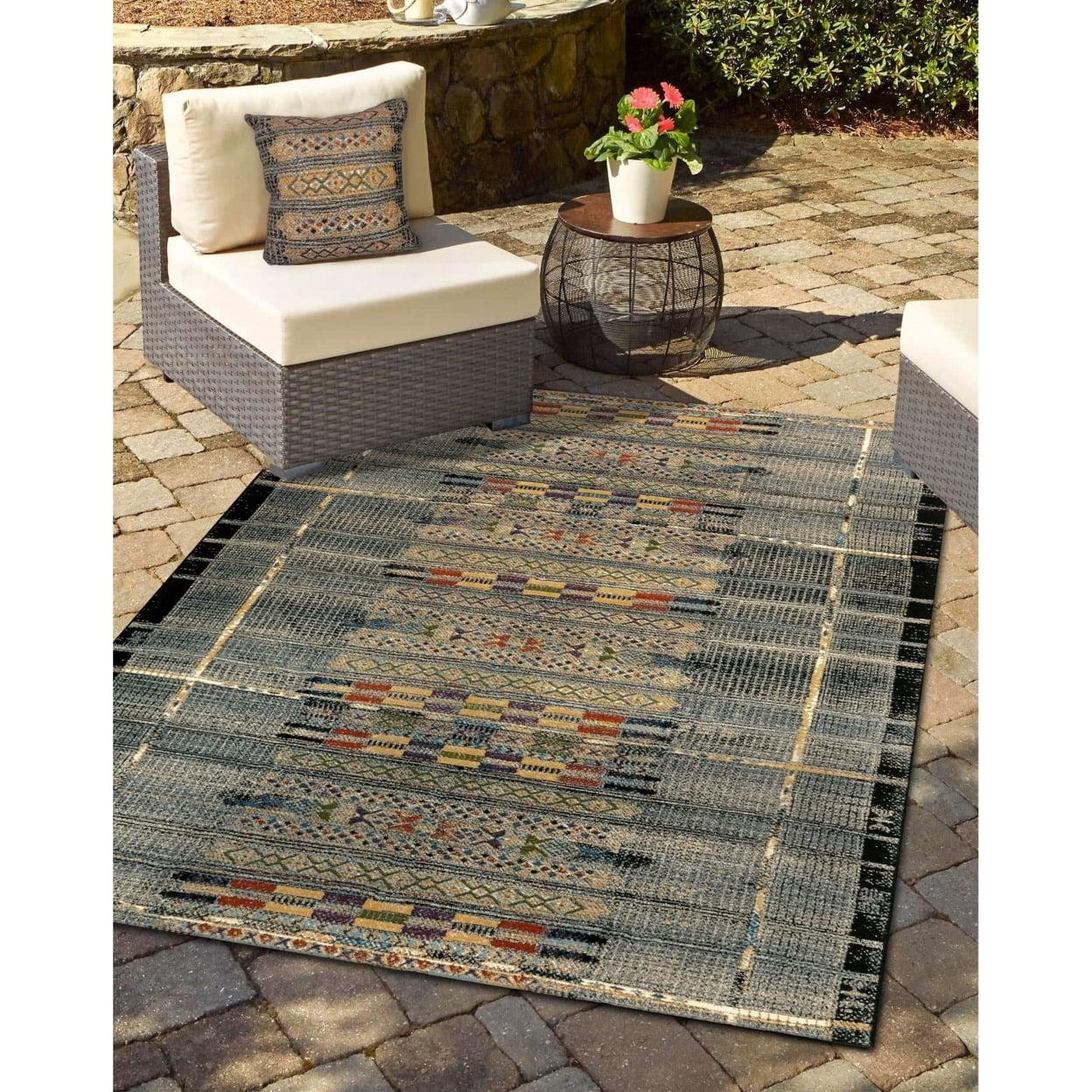 Tribal Stripe Washable Outdoor Rug in Bold Black