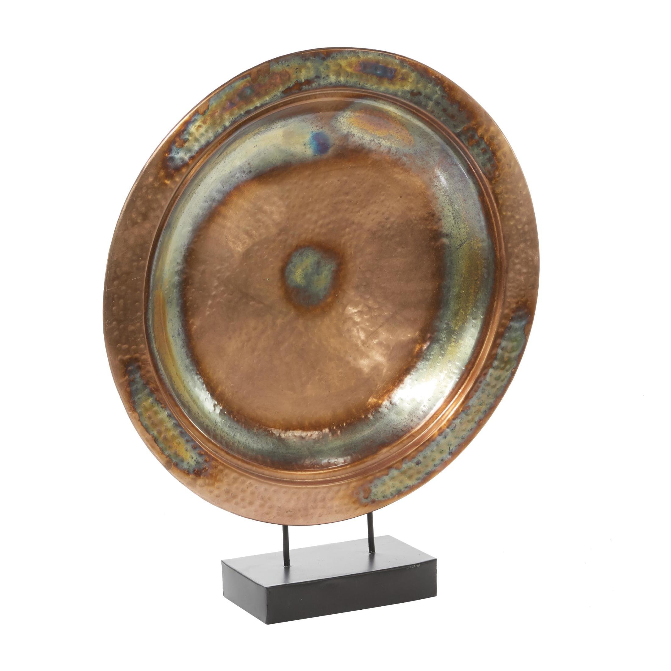 Escultura de Placa de Disco Desgastada Grande de Metal Cobre de 25" x 30" con Soporte Negro Elevado, de DecMode