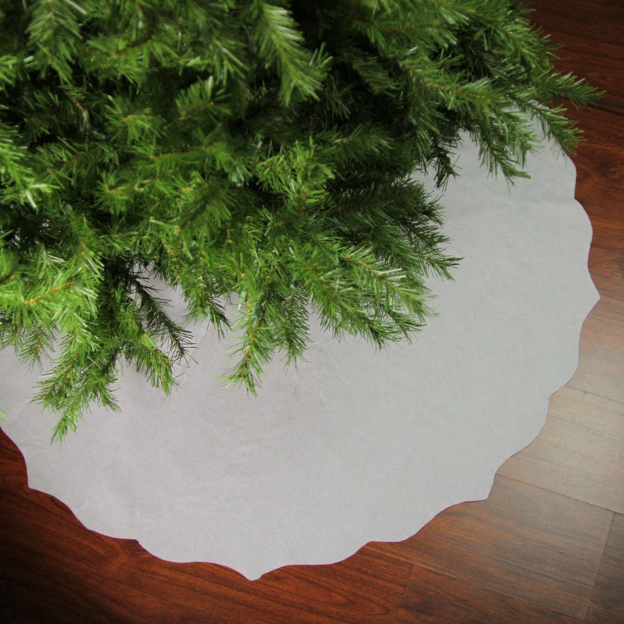 Scalloped Edge Christmas Tree Skirt