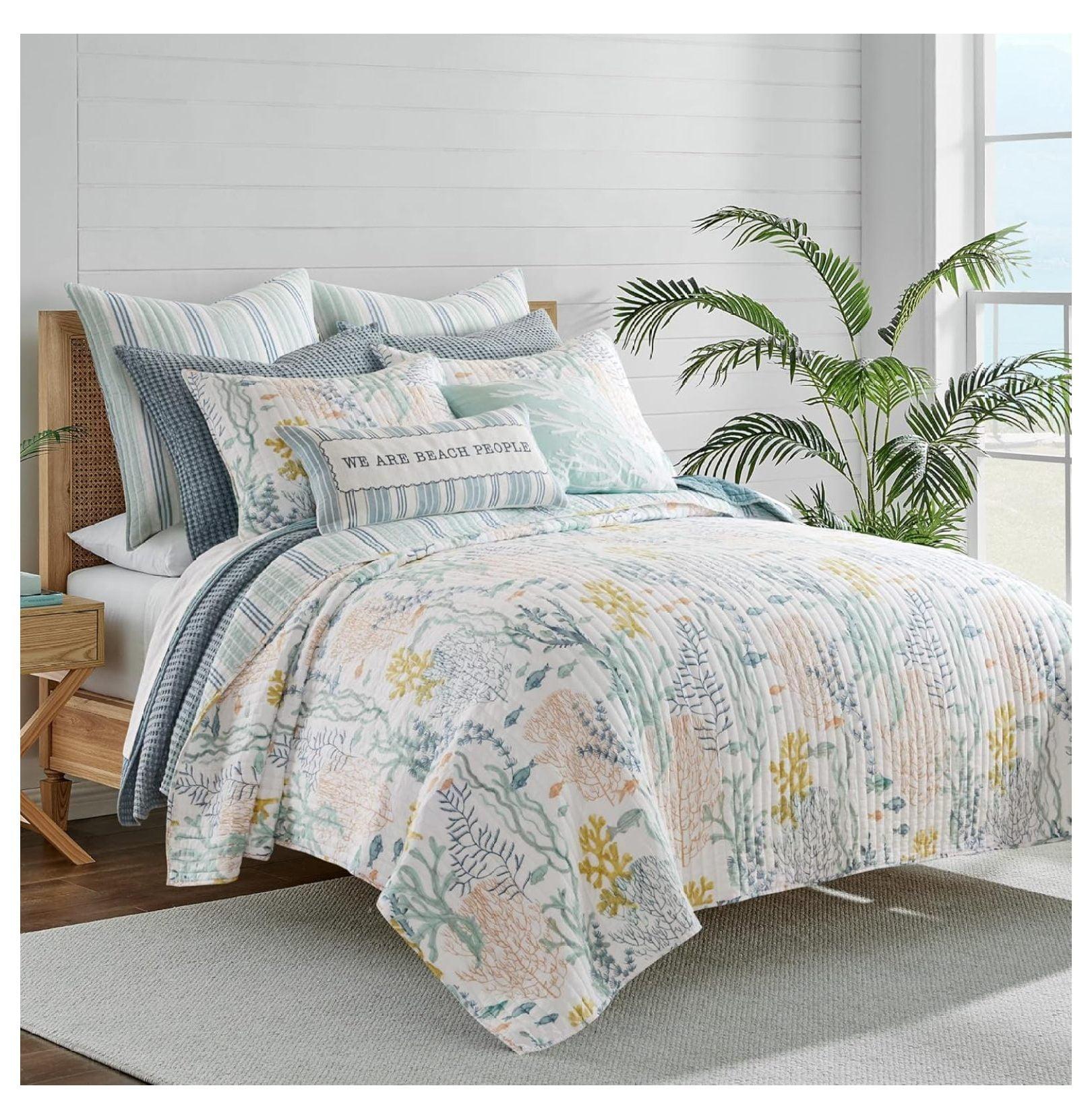 Full Blue Cotton Reversible Quilt Set with Shams