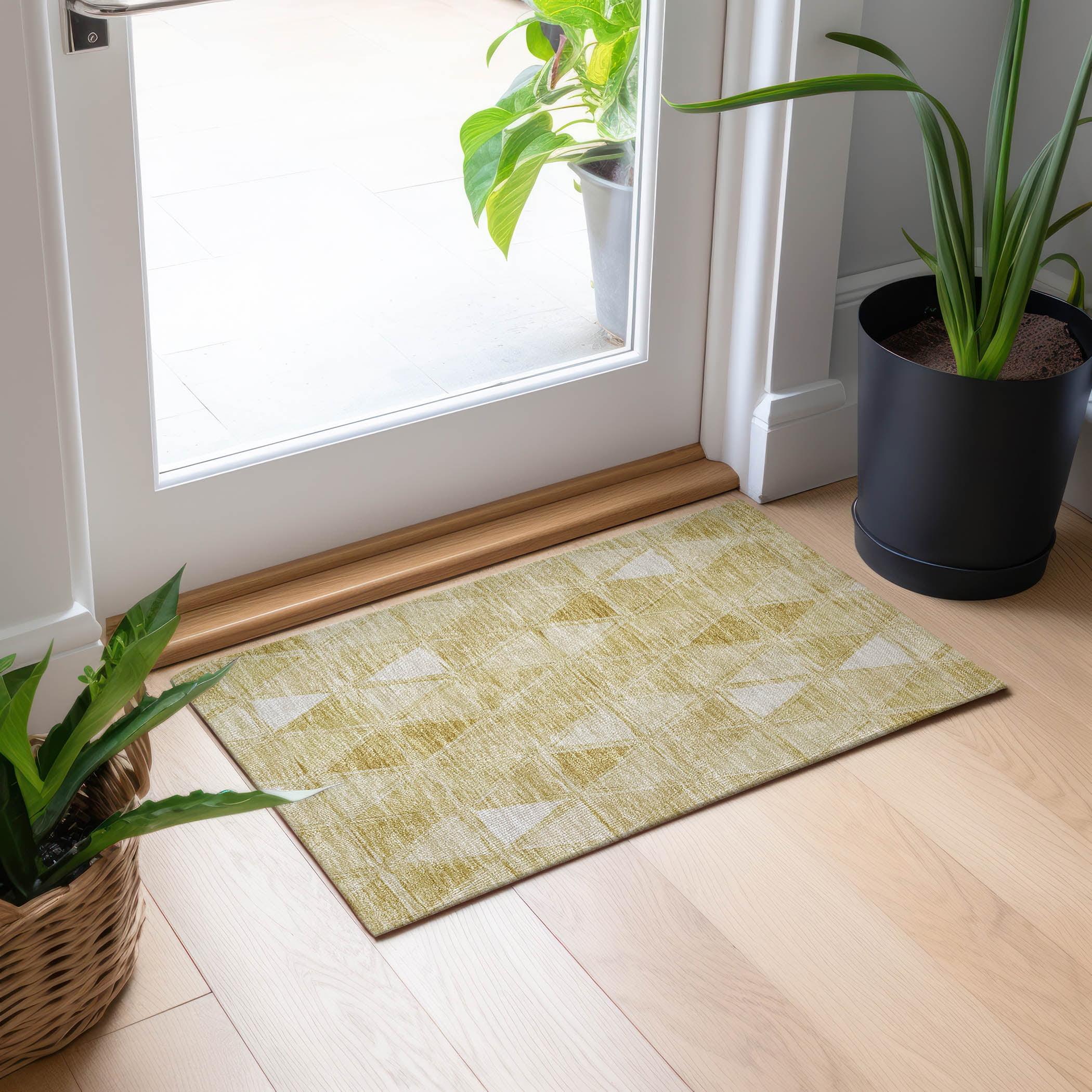 Addison Rugs Chantille Indoor/Outdoor Transitional Geometric Gold Washable Rectangle Rug, 1'8" x 2'6"