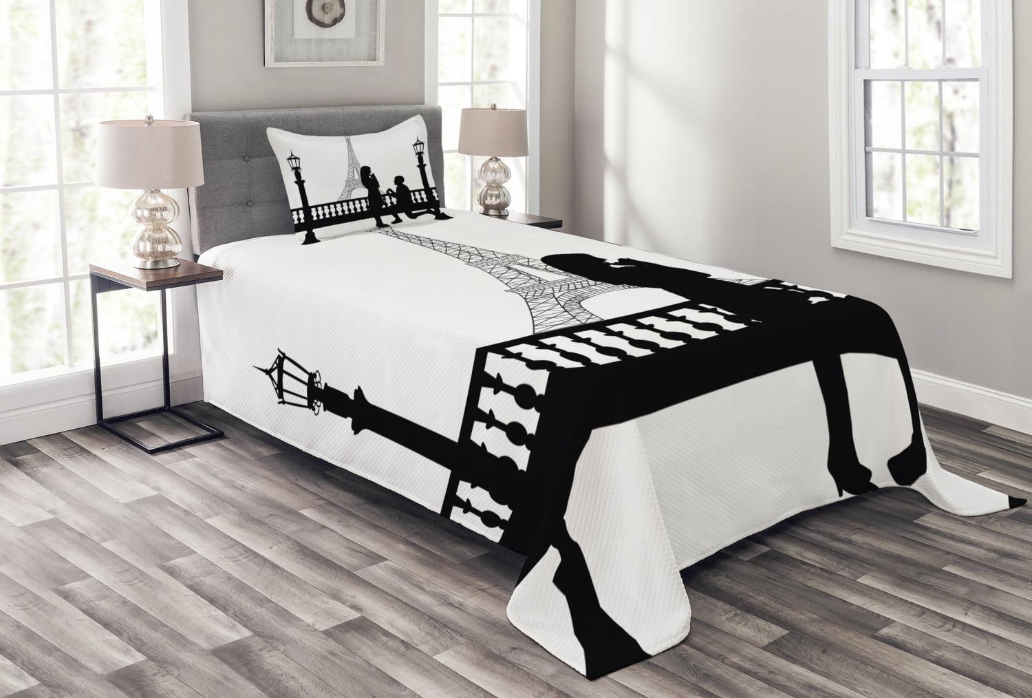 Twin White and Black Quilted Paris Bedspread Set