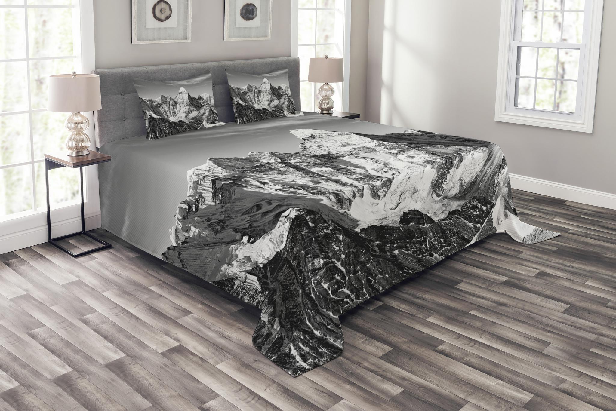 Ambesonne Ambesonne Black and White Bedspread Set Mountain Peaks Black White Grey