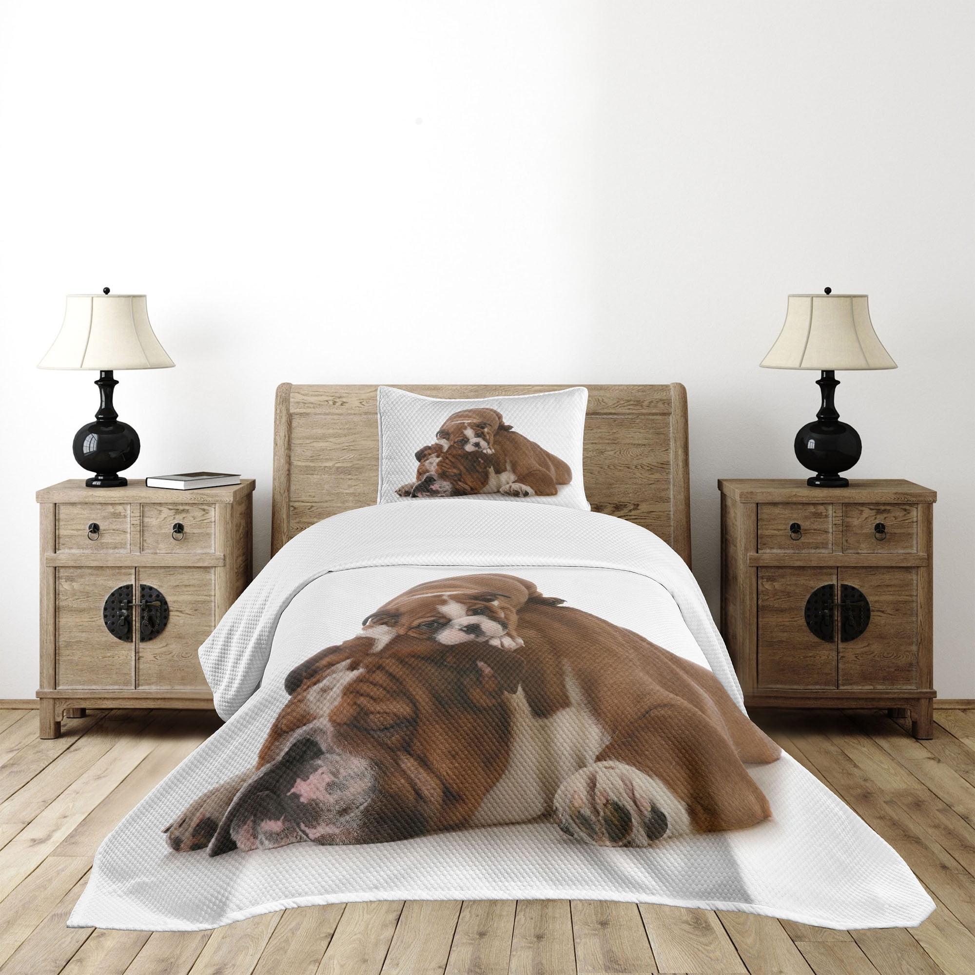 White Quilted Twin Bedspread Set with Bulldog Design