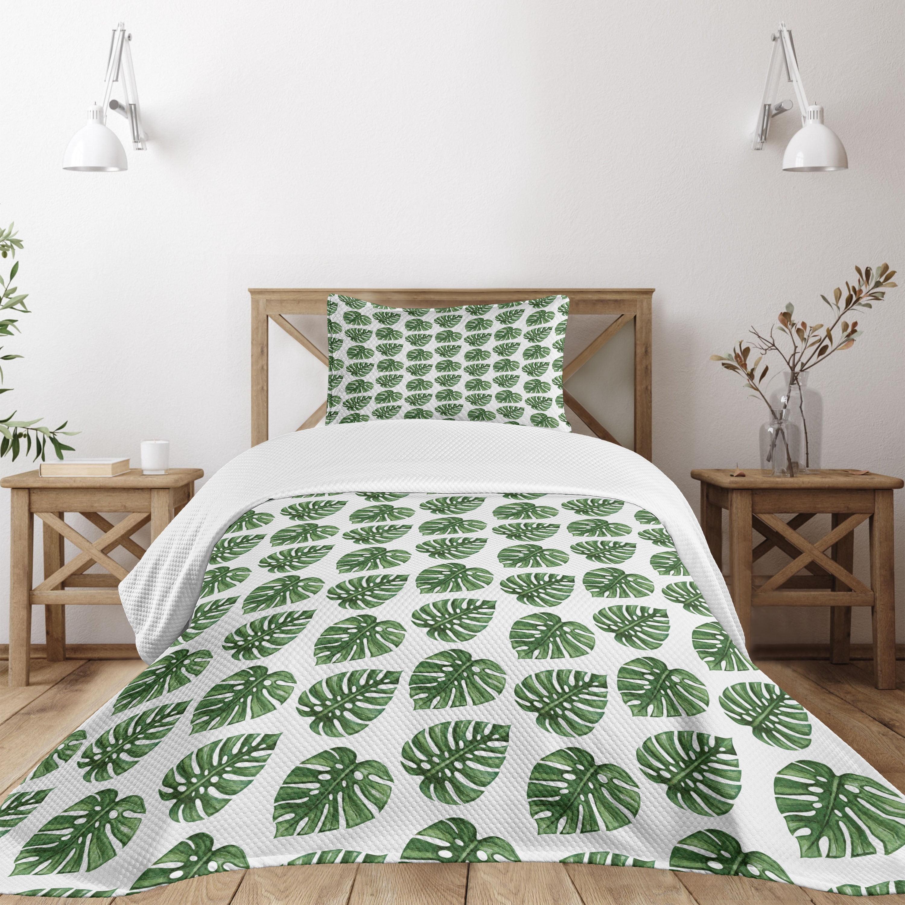 Twin White and Green Quilted Bedspread Set with Pillow Sham