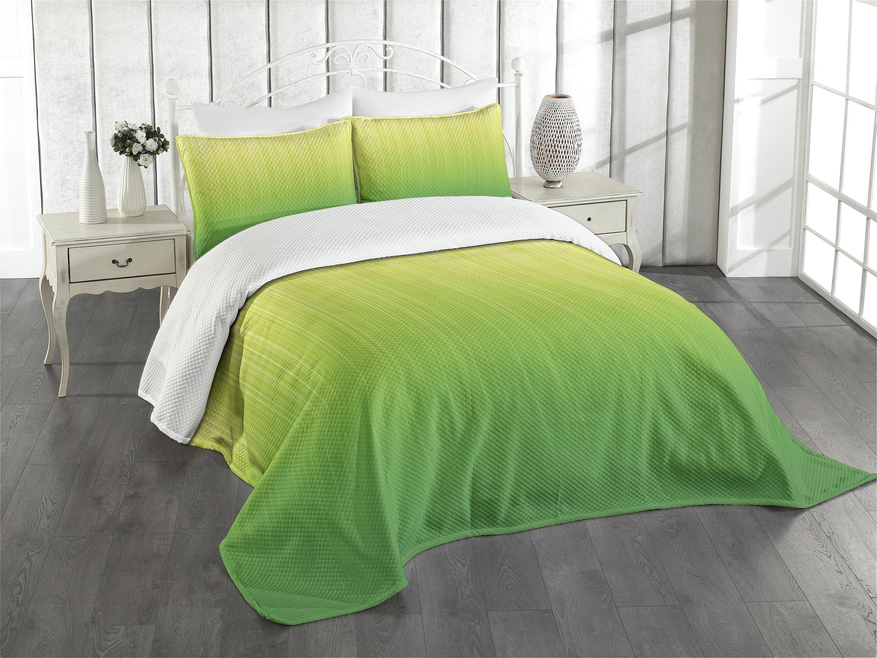 King Size White and Green Quilted Bedspread Set