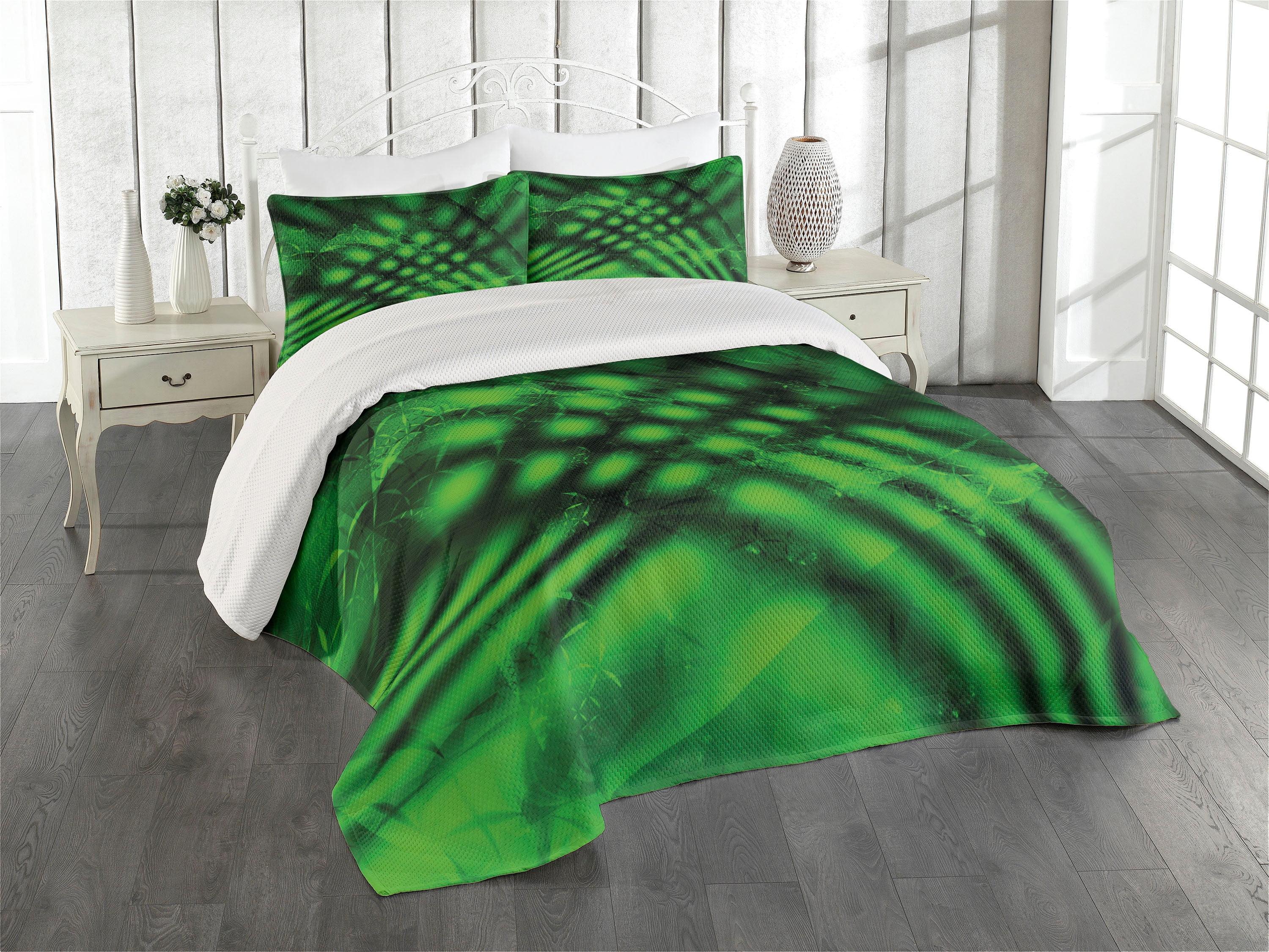 King Size Black and Green Quilted Bedspread Set