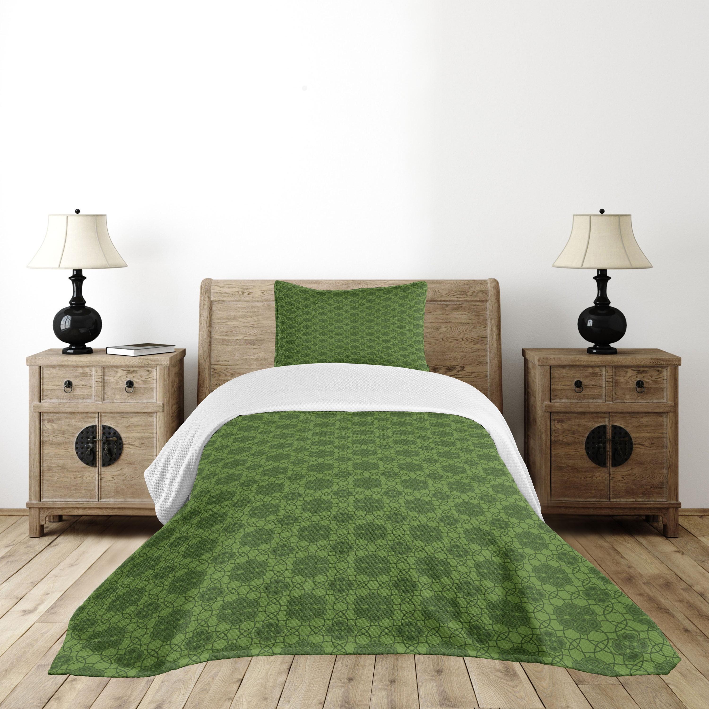 Green Geometric Twin Quilted Bedspread Set with Pillow Sham