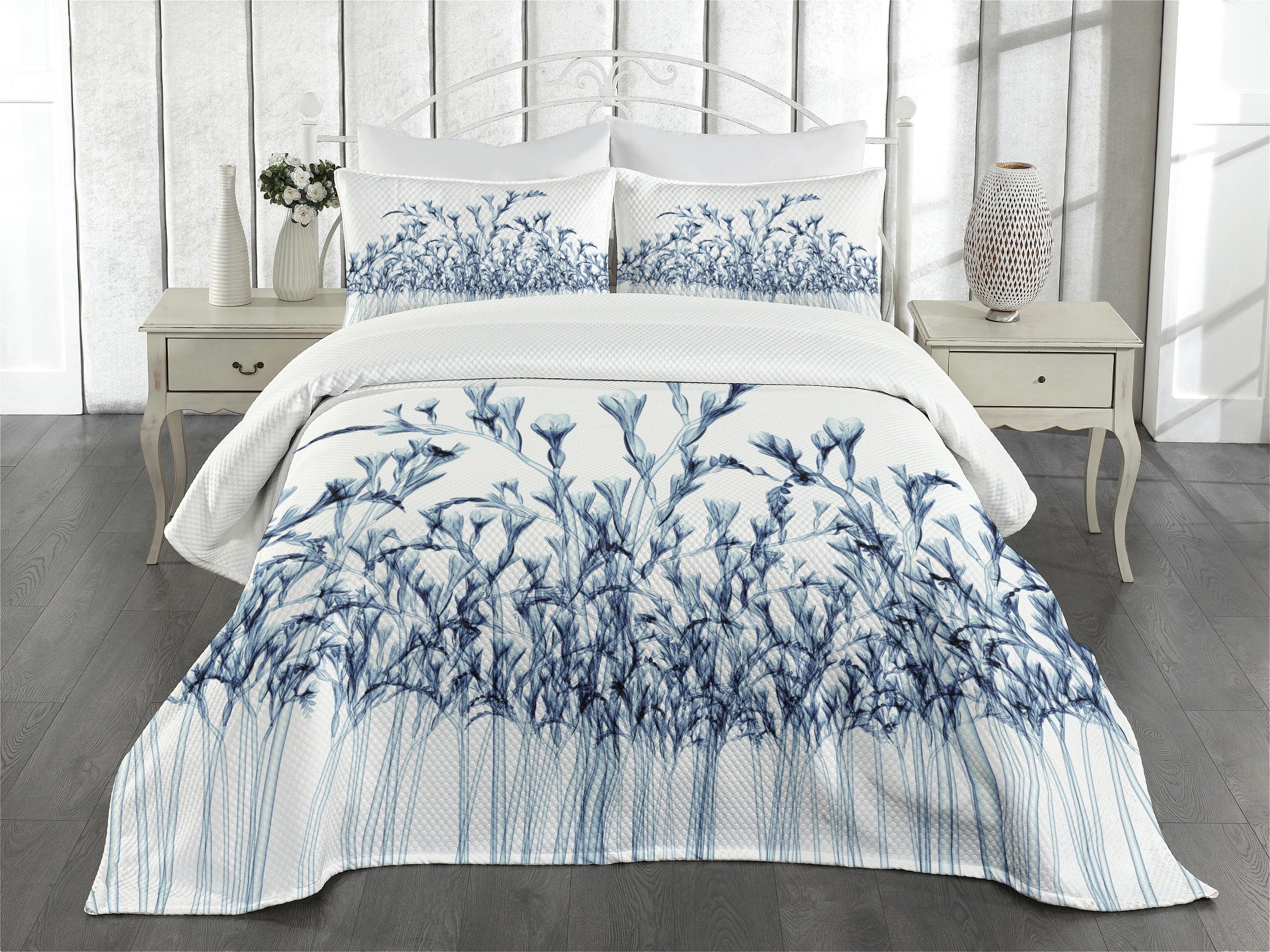 White and Blue Floral Quilted Queen Bedspread Set