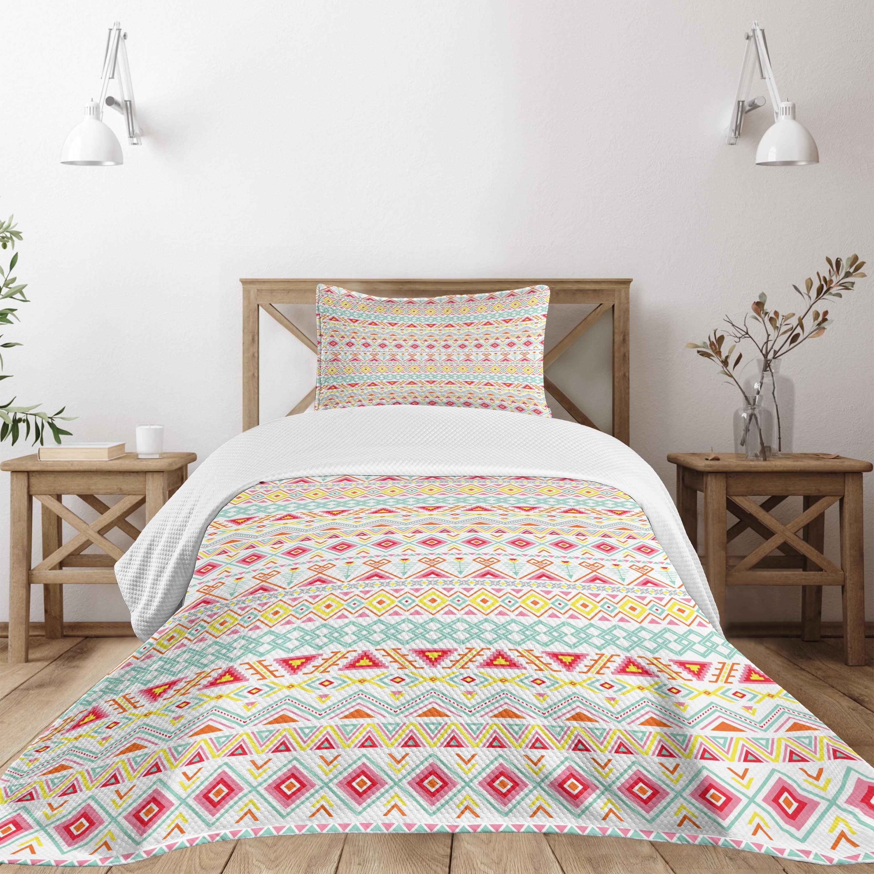 White and Multicolor Twin Quilted Bedspread Set