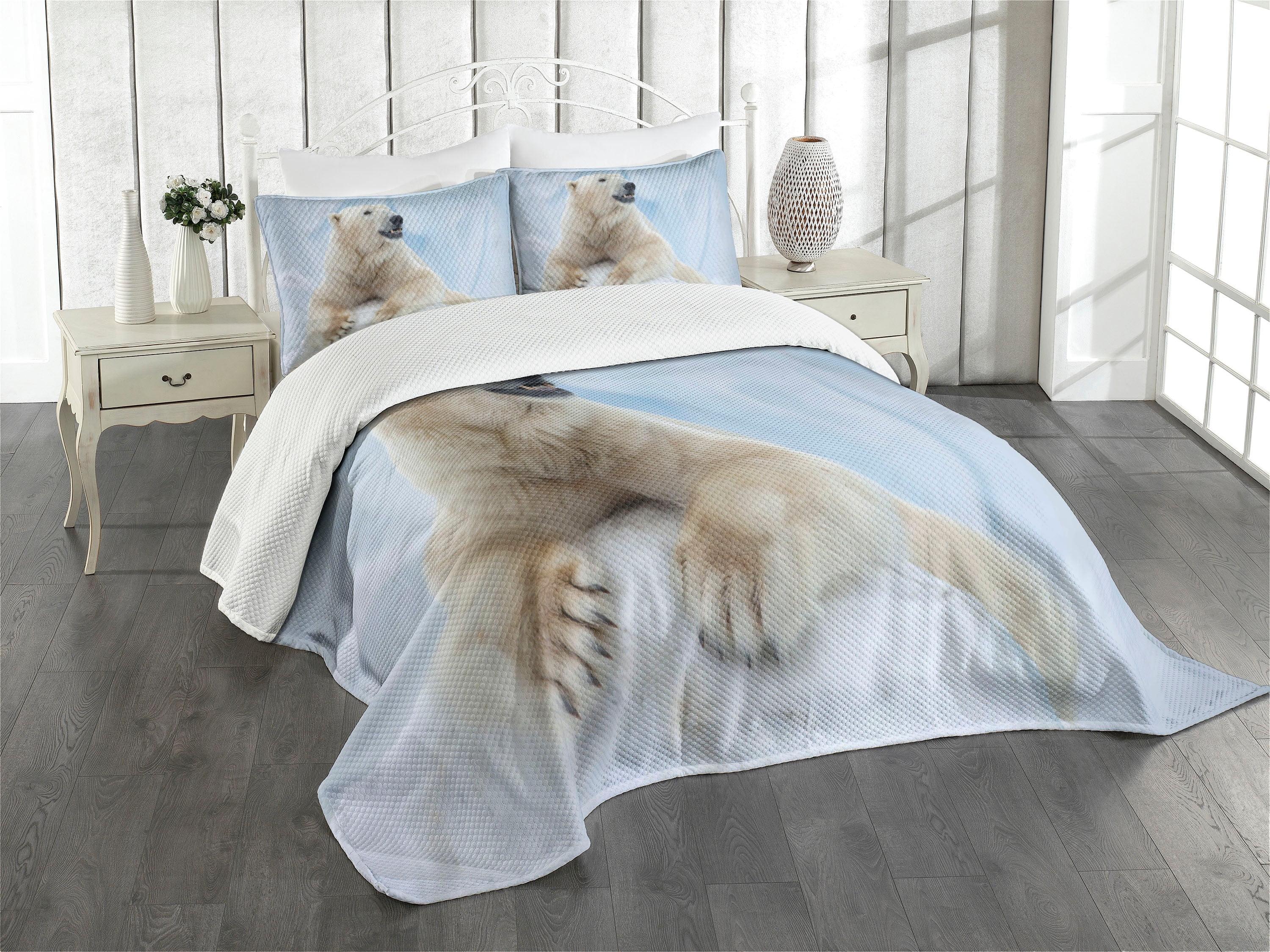 White Quilted Queen Bedspread Set with Polar Bear Design