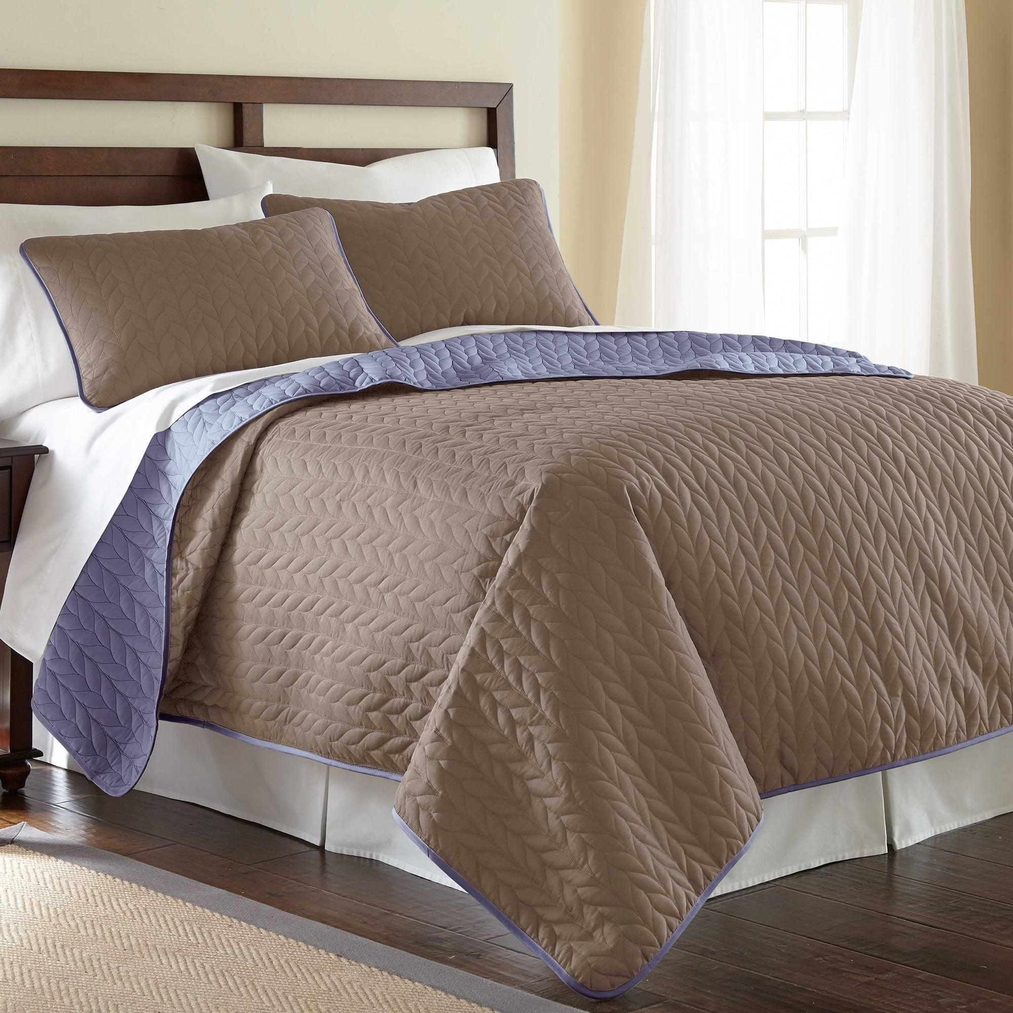 Modern & Contemporary Coverlet Set