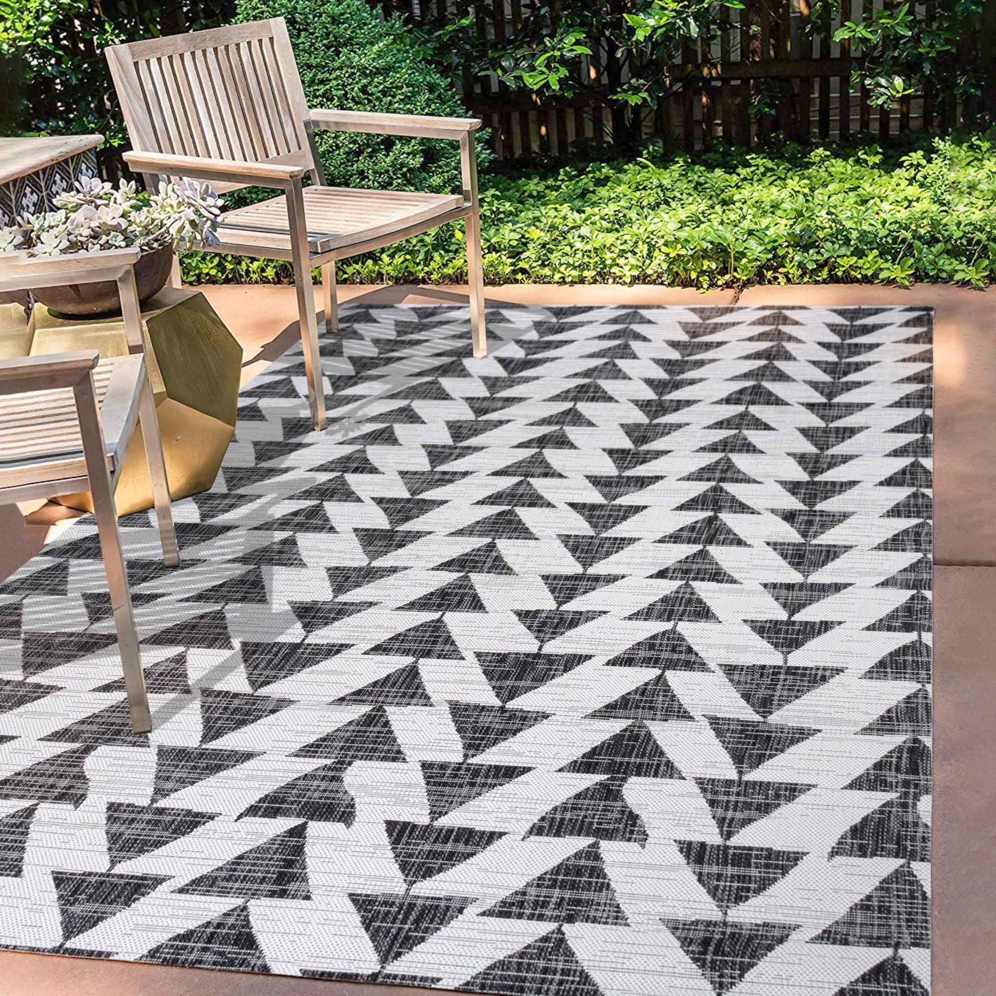 Andratx Modern  Geometric Indoor/Outdoor Area Rug - JONATHAN Y