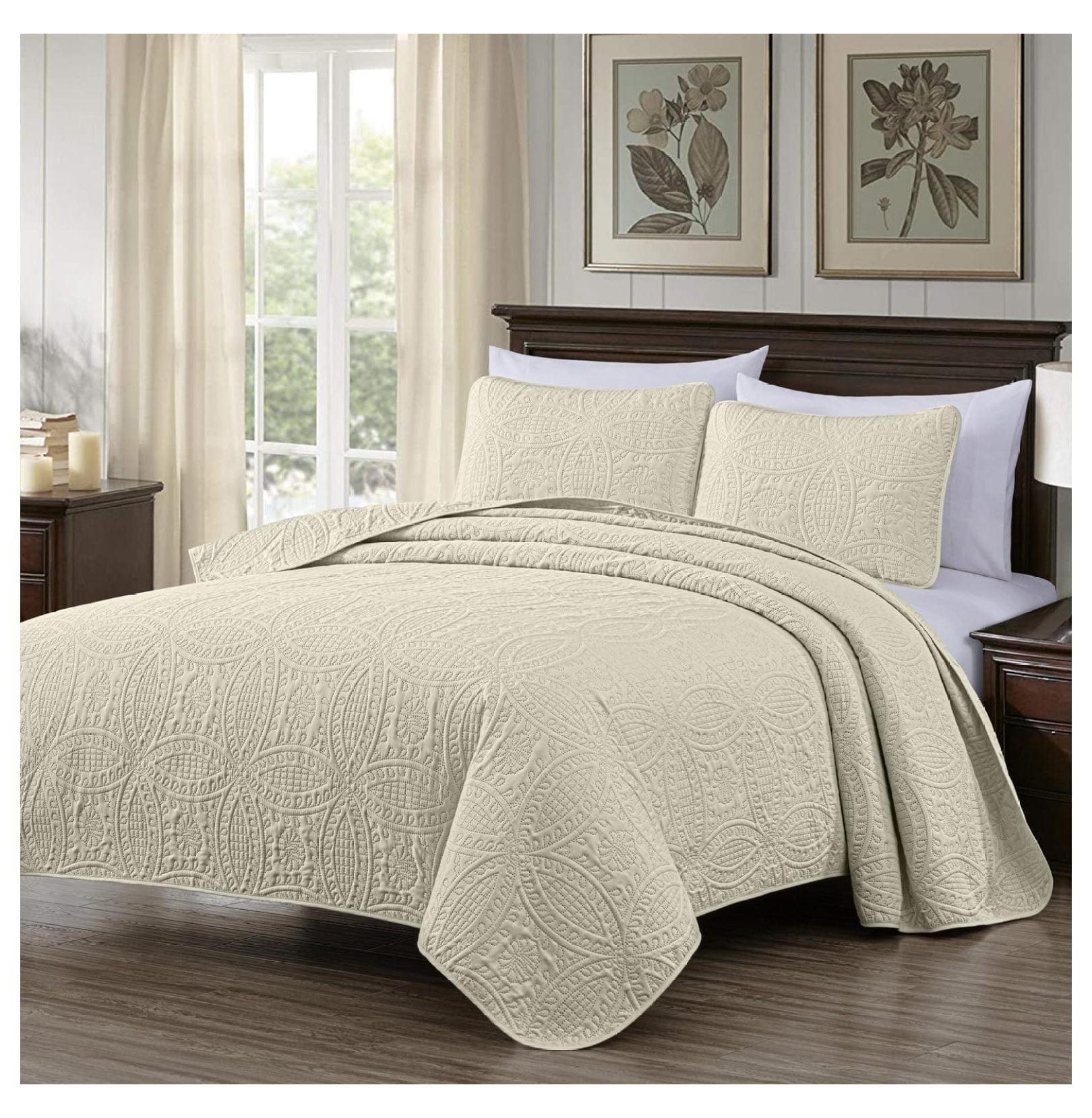 Quebec Reversible Bedspread Set