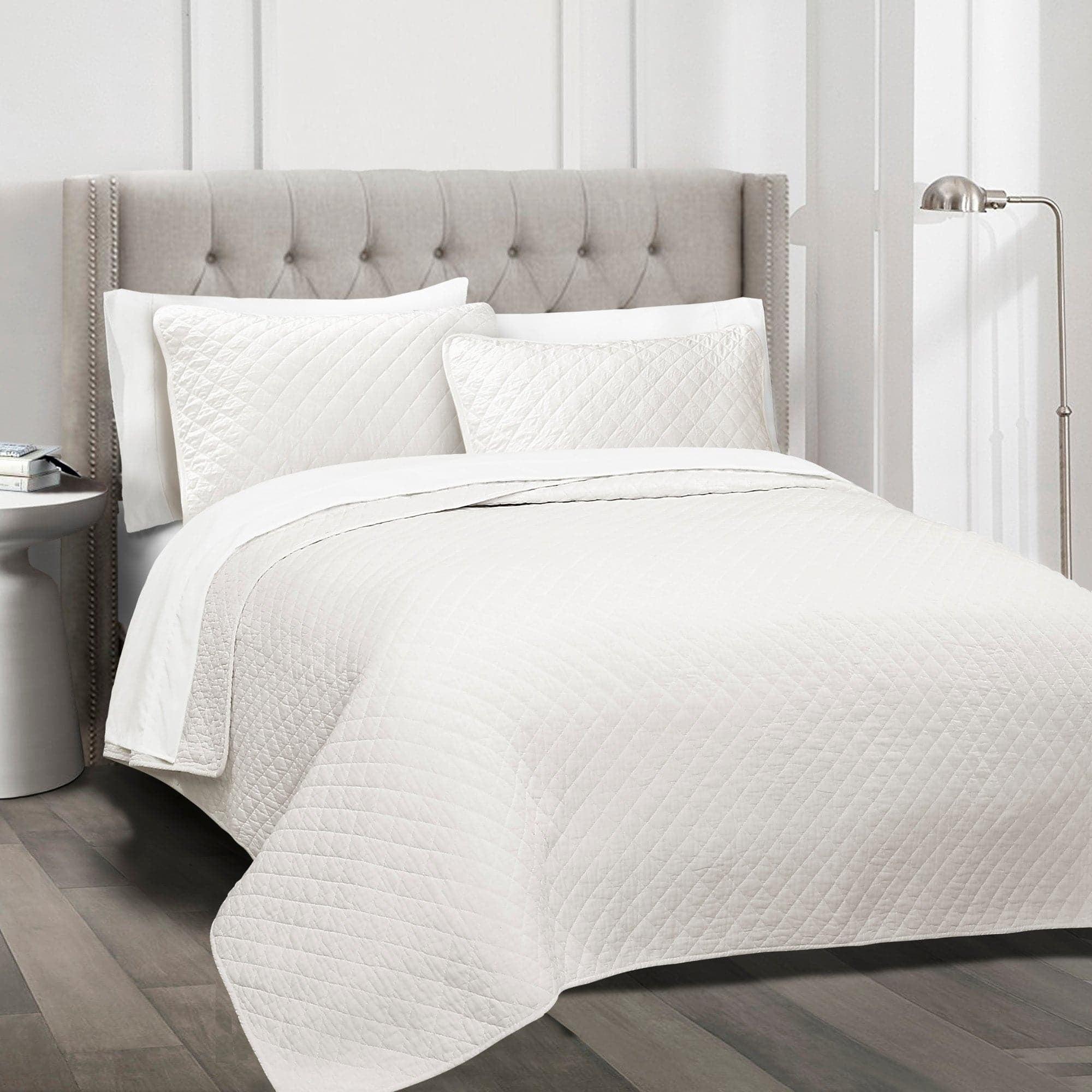 Lush Decor Ava Diamond Oversized Cotton Quilt White 3Pc Set Cal King