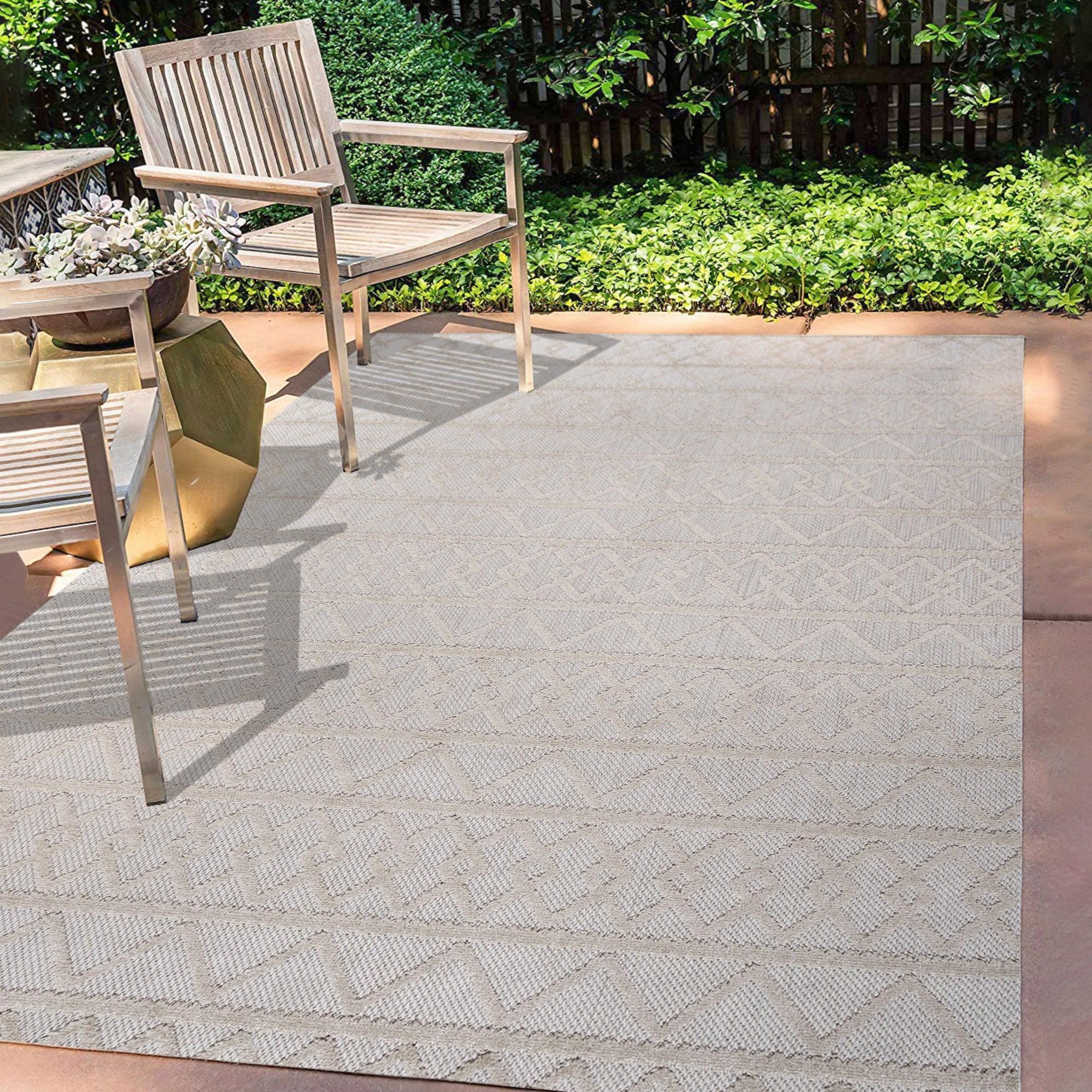 Aylan High-Low Pile Knotted Trellis Geometric Indoor/Outdoor Area Rug  - JONATHAN Y