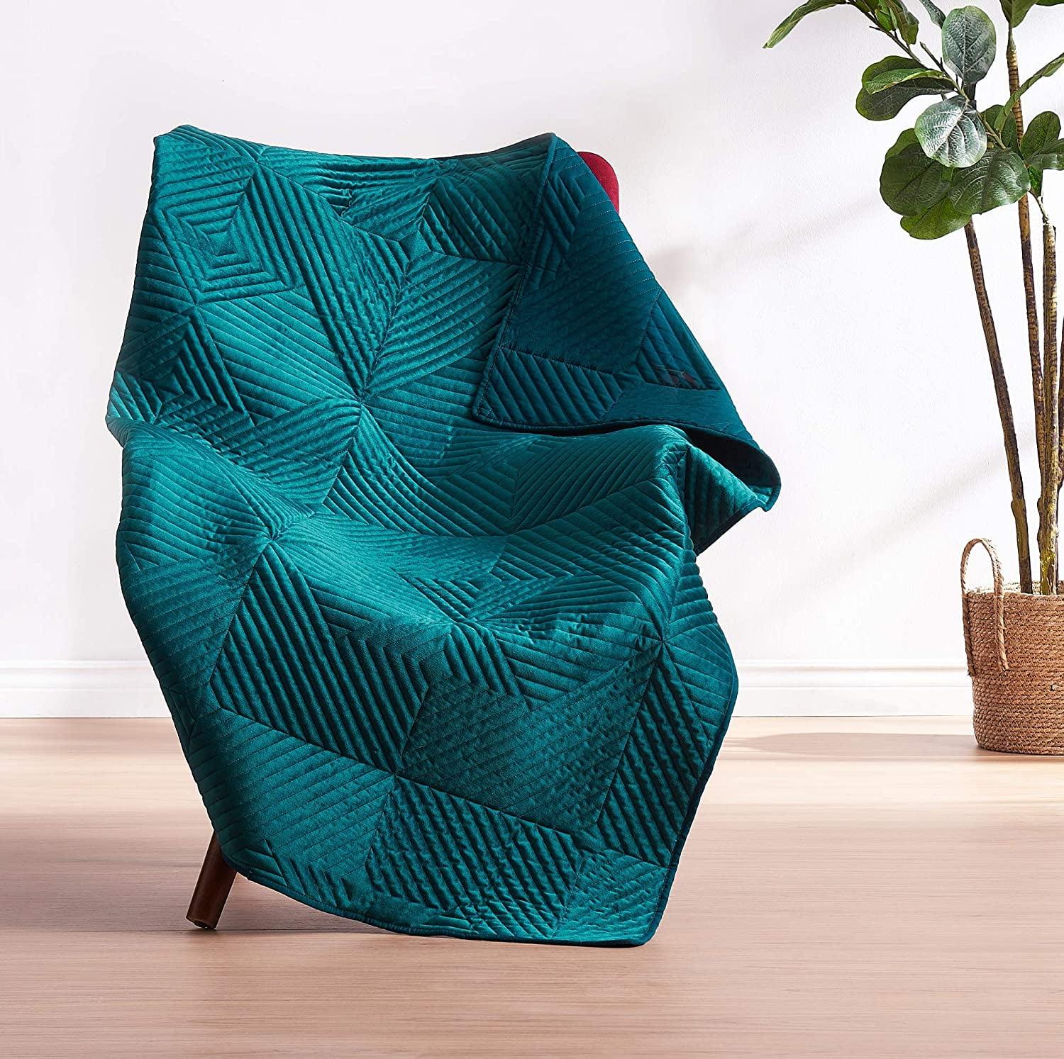 Greenland Home Fashions Riviera Velvet Quilted Throw