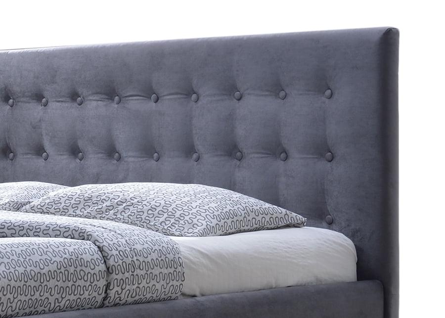 Queen Gray Velvet Tufted Upholstered Platform Bed