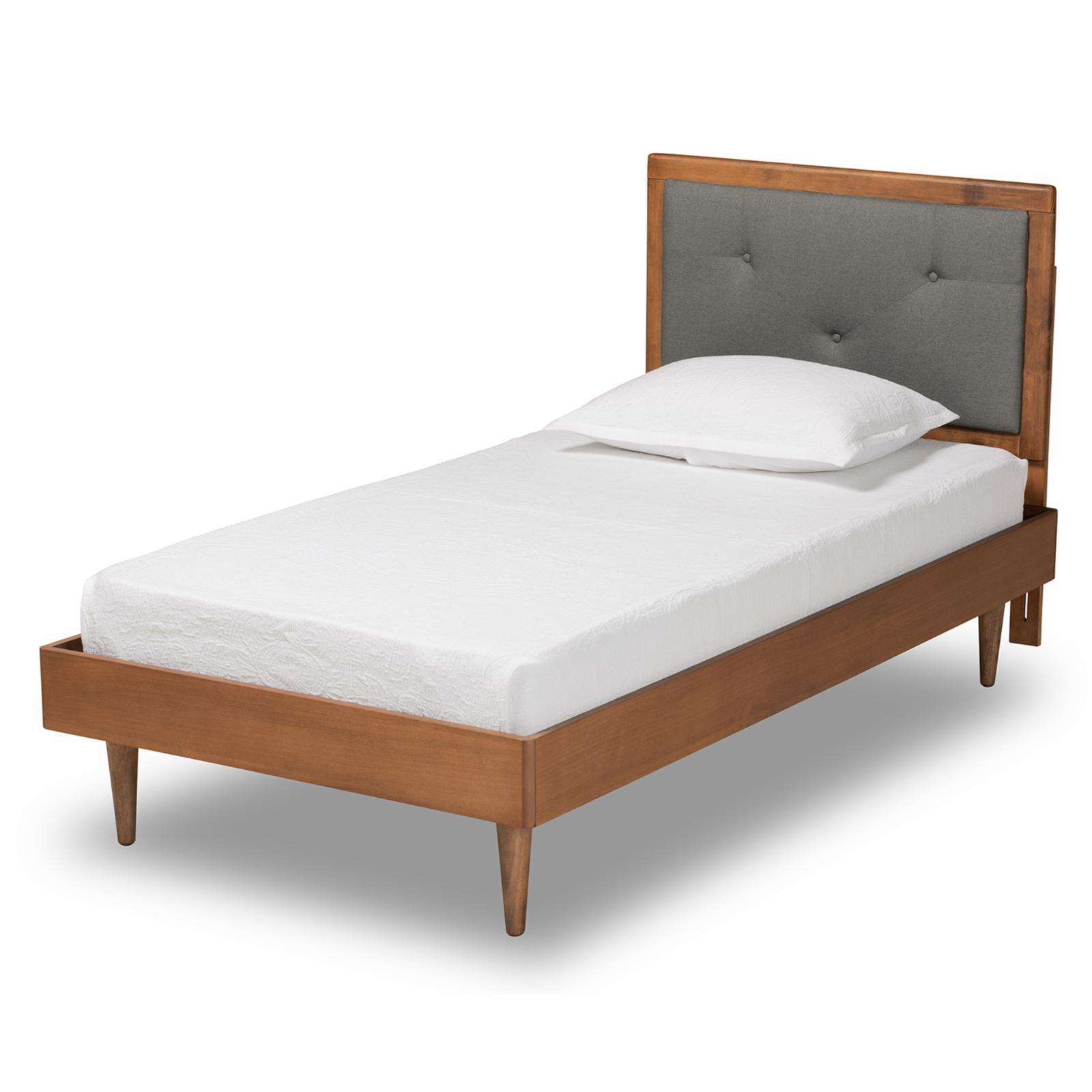 Carrelli Upholstered Platform Bed