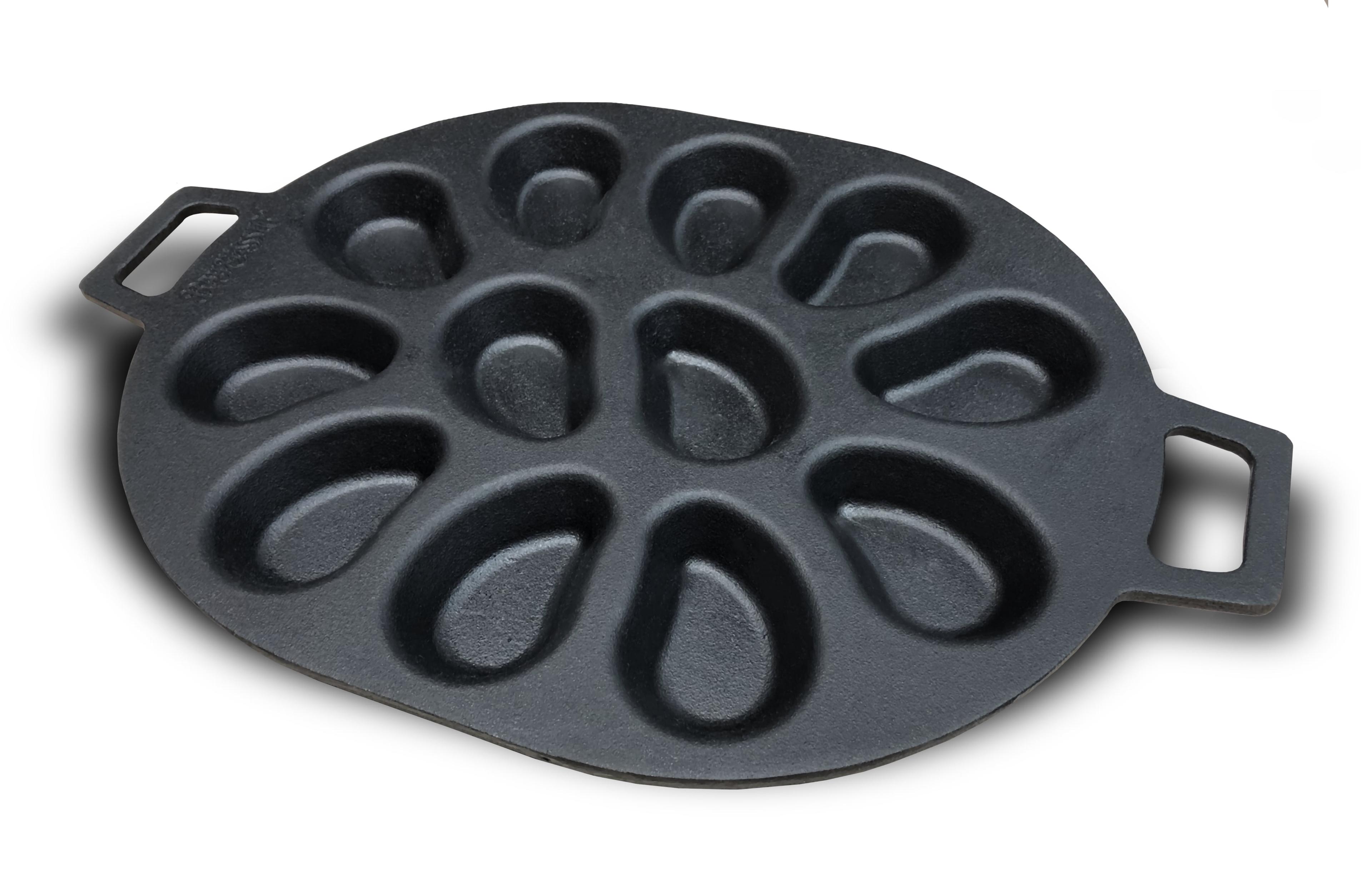 Bayou Classic 7413 Cast Iron 12 Shellfish Shaped Oyster Grill and Serve Kitchen Cooking Pan for Shucked or Half-Shell Seafood, Black