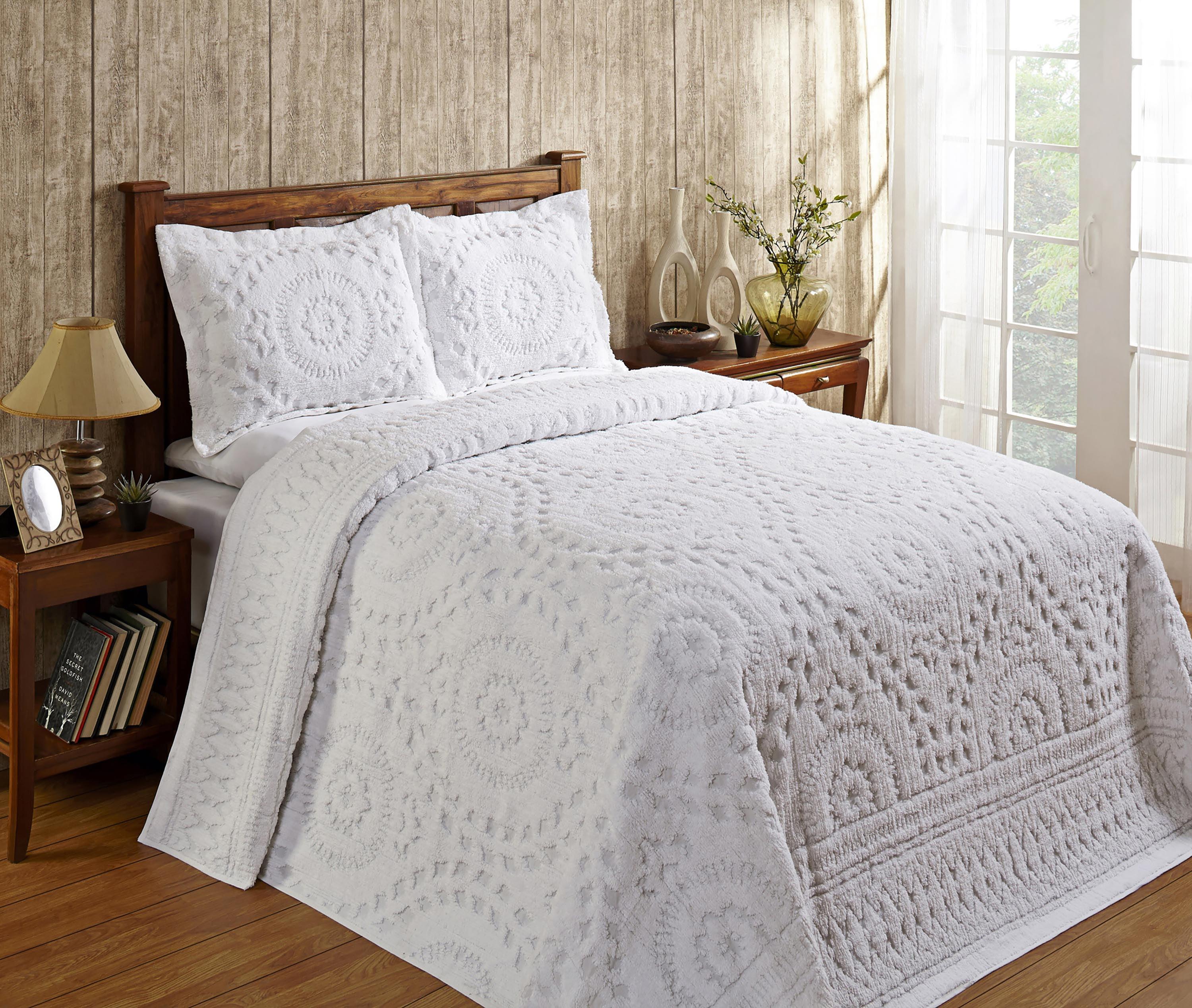 White Reversible Cotton King Bedspread Set