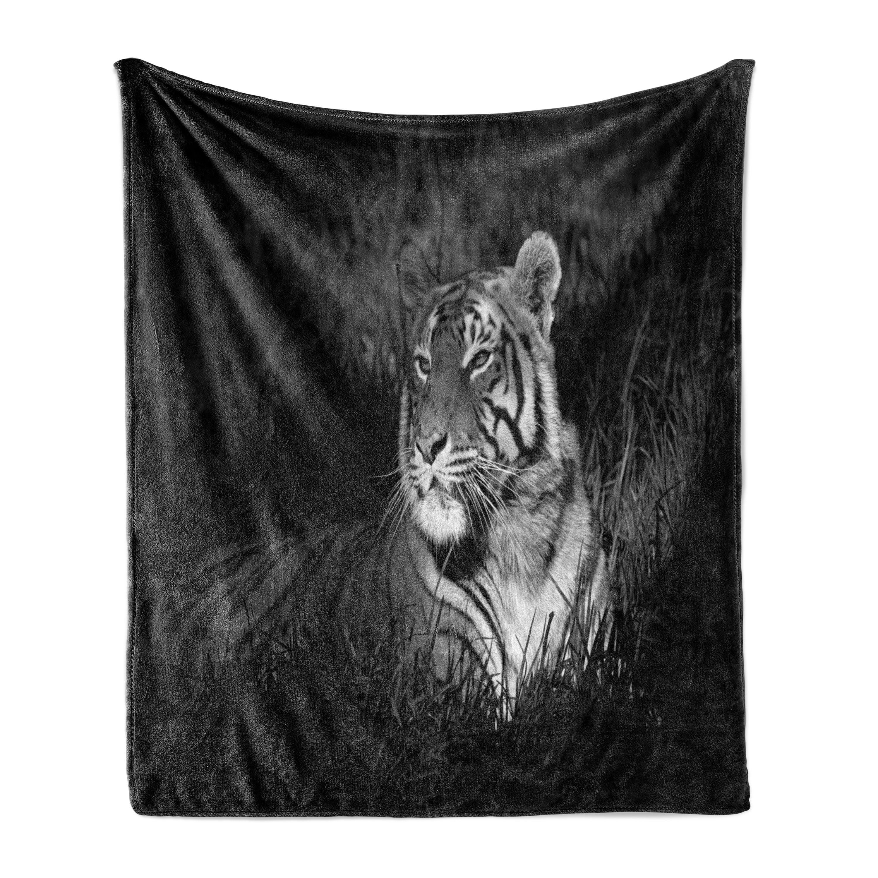 Black and White Bengal Tiger Fleece Throw Blanket 60" x 80"