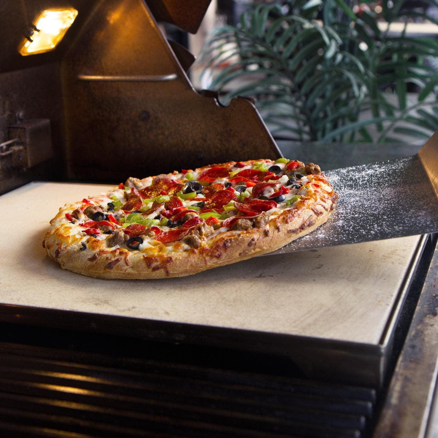 Blaze 14.75 Inch Ceramic Pizza Stone with Stainless Steel Tray