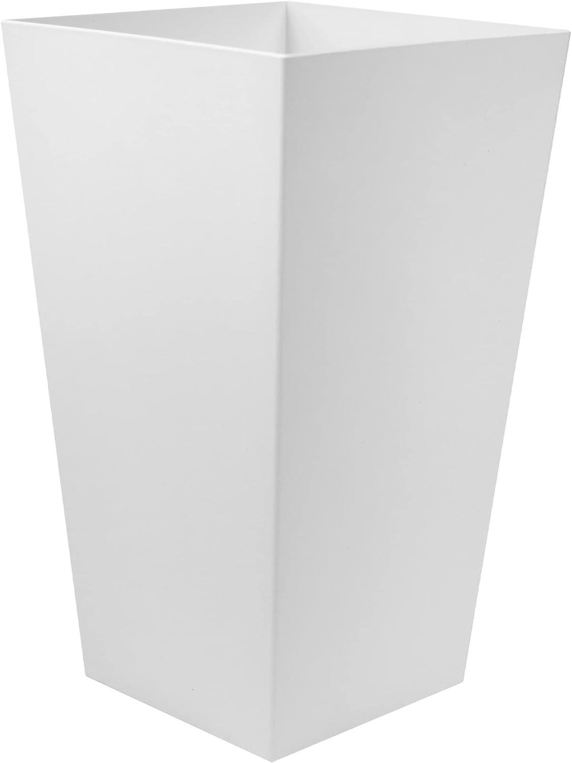 Bloem Finley Modern 20-in Recycled Plastic Indoor/Outdoor Square Vertical Planter