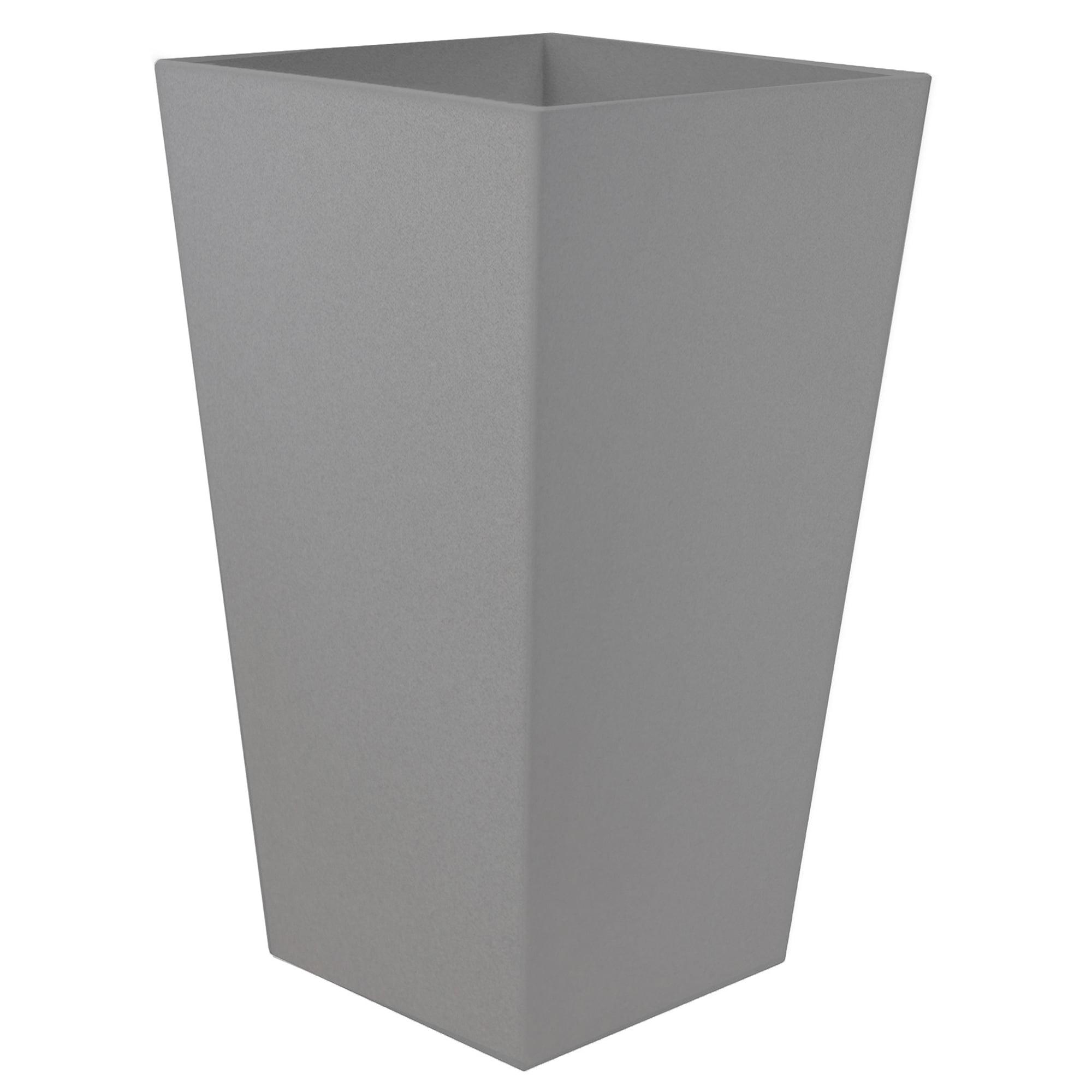 Bloem Finley Modern 20-in Recycled Plastic Indoor/Outdoor Square Vertical Planter