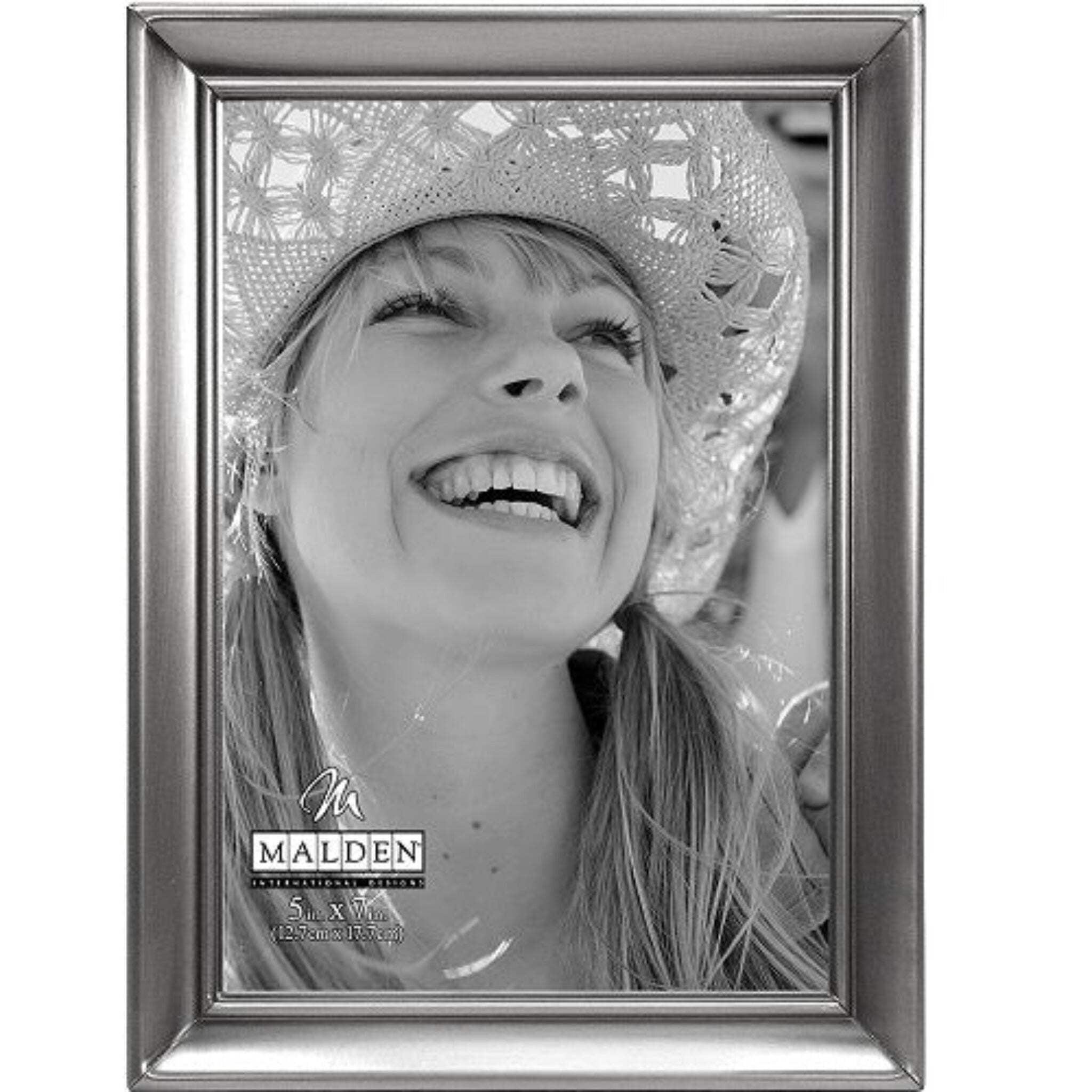 Malden 5x7 Pewter Beveled Tabletop Picture Frame