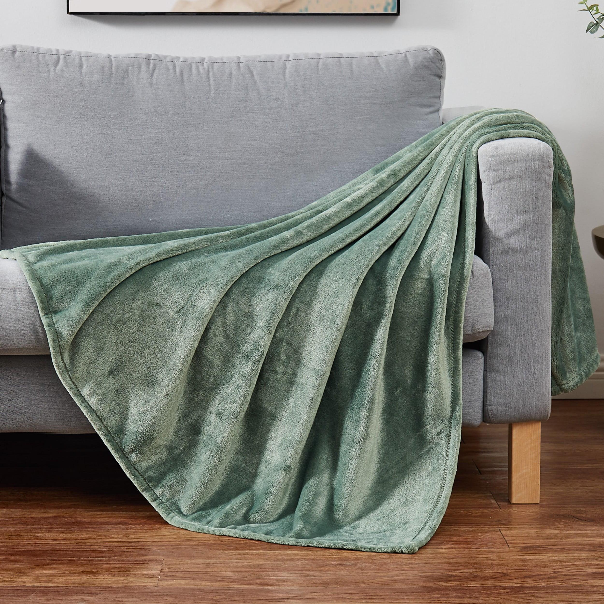 Green Faux Fur Plush Throw Blanket 50" x 60"