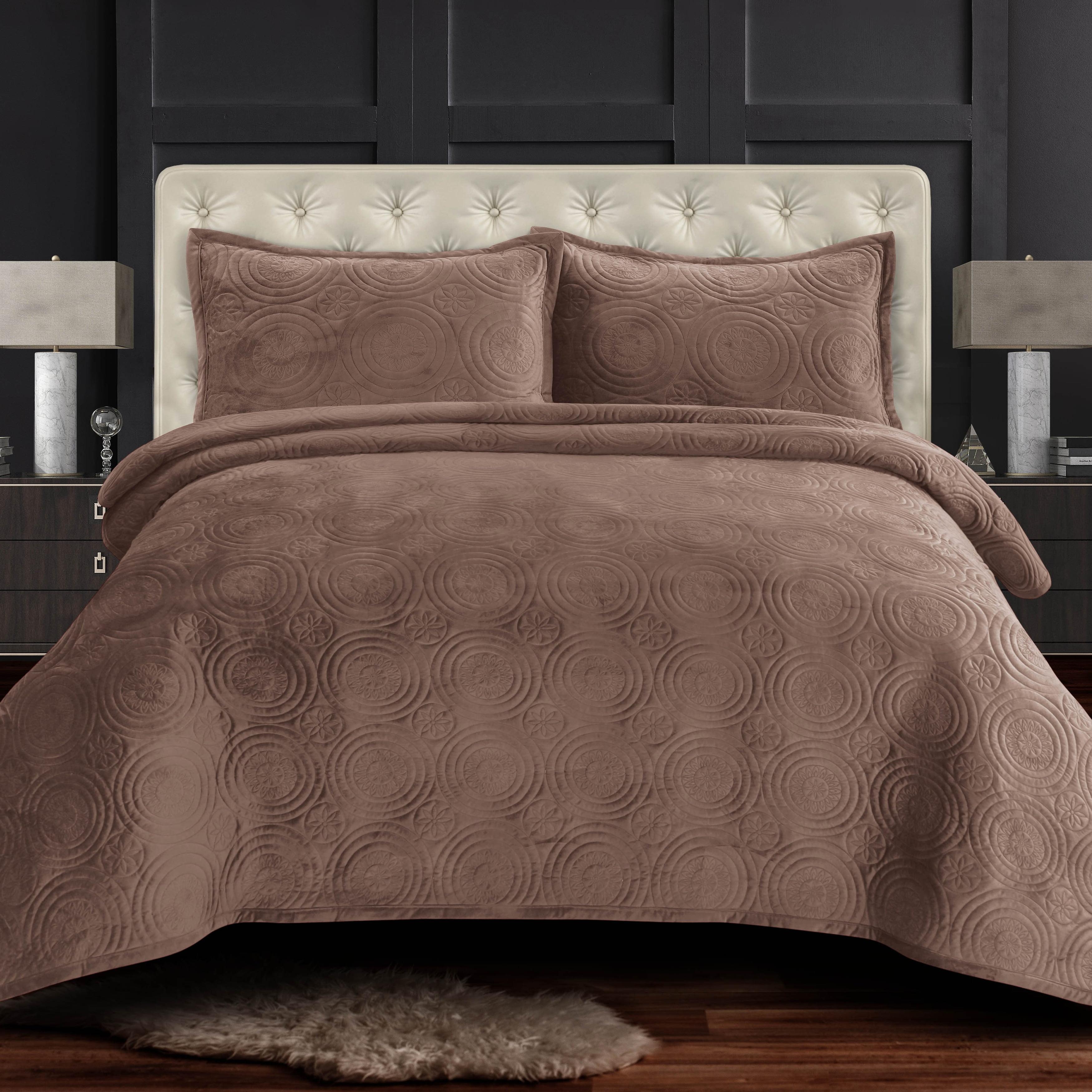 Tribeca Living Capri Velvet Quilt Set