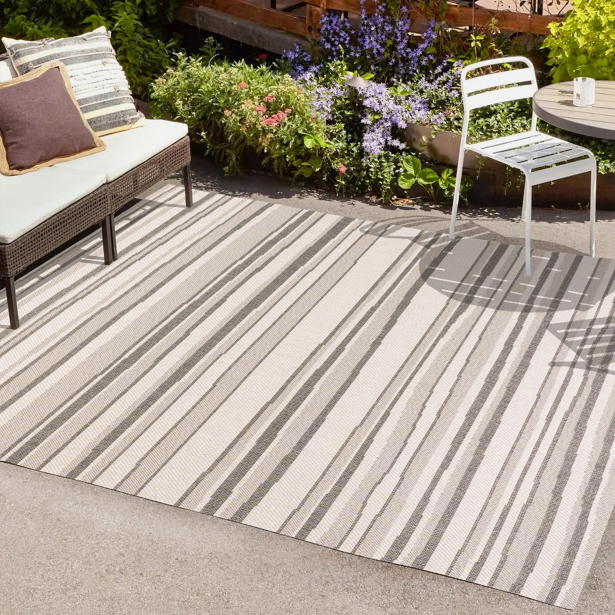 Castara Wavy Stripe Modern Indoor/Outdoor Area Rug - JONATHAN Y