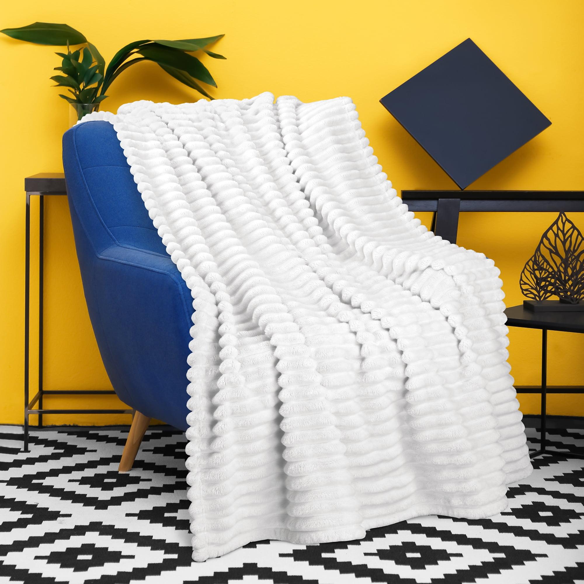 Fleece Throw Blanket for Couch, Super Soft Fuzzy Plush Blanket for Adults and Kids