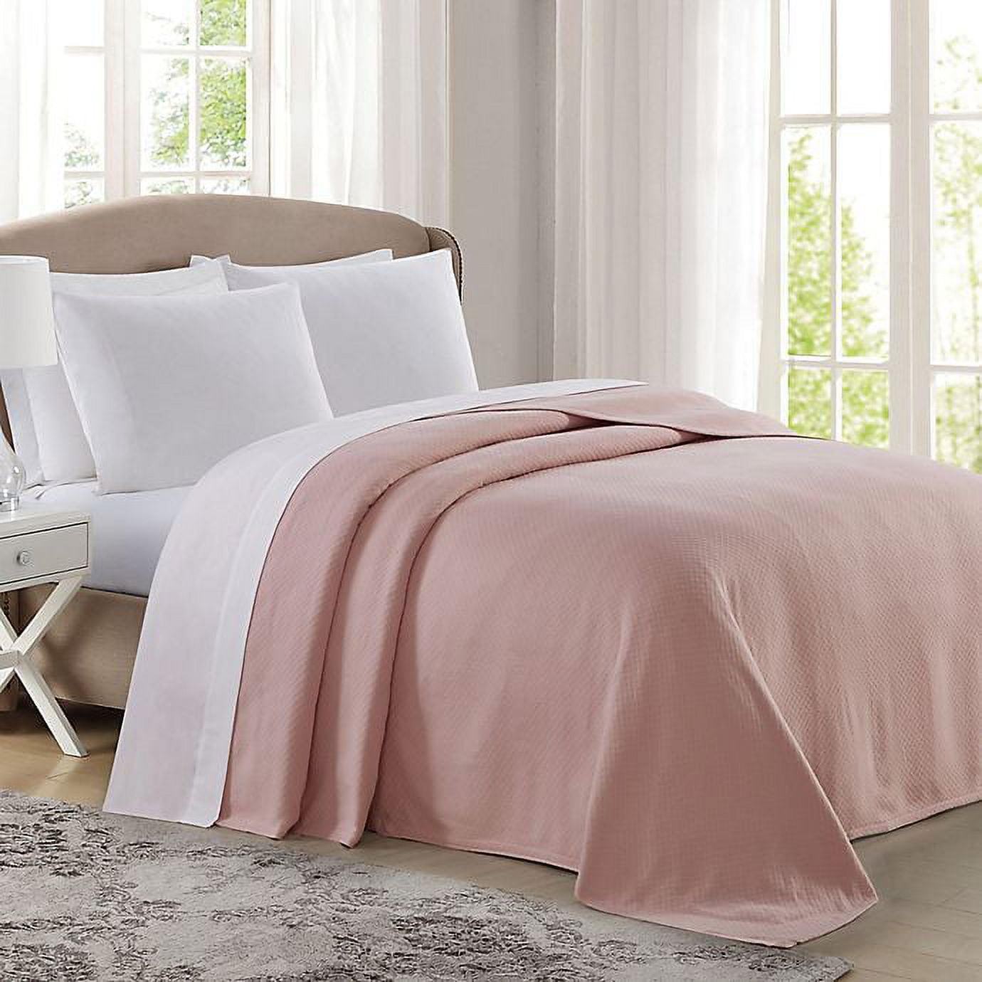 Deluxe King-Sized Blush Cotton Woven Bed Blanket