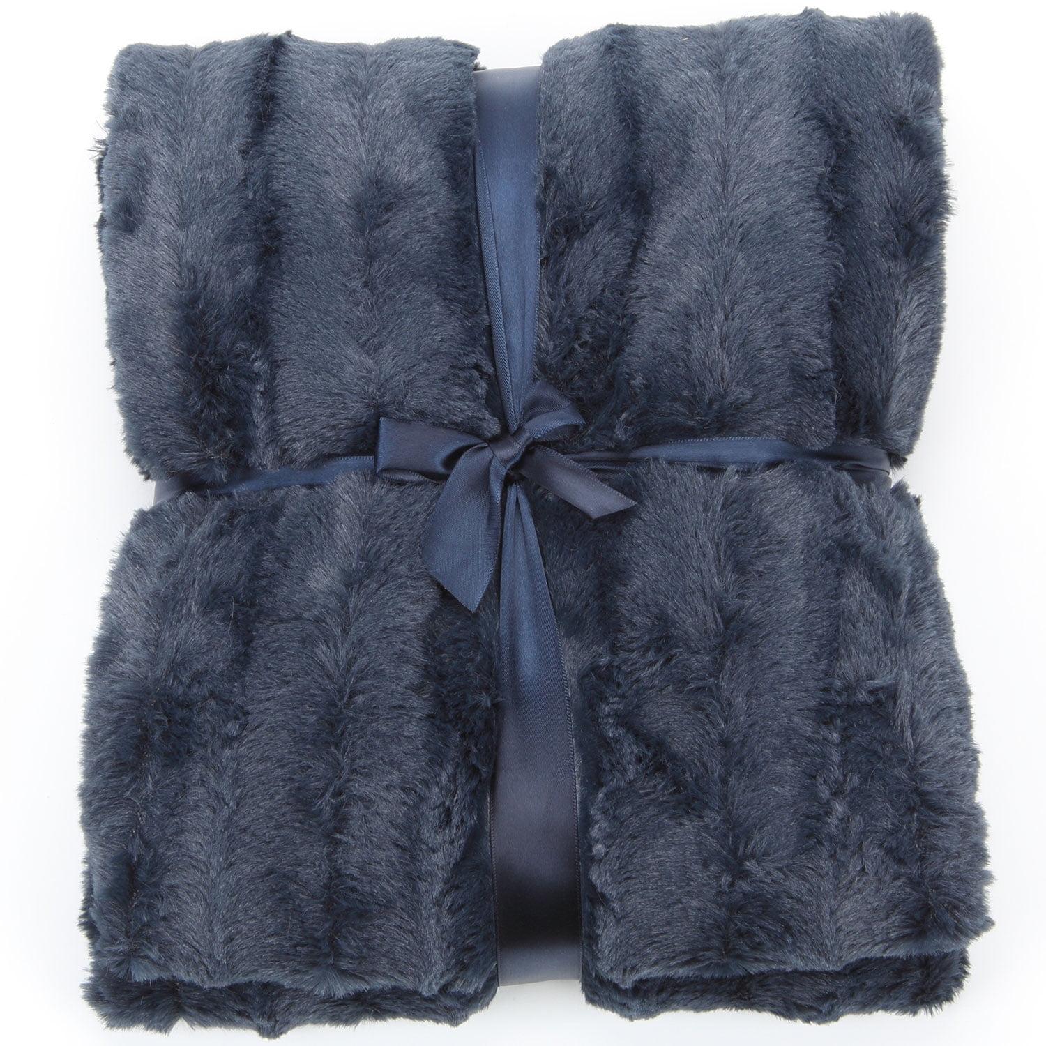 Cheer Collection Ultra Soft Faux Fur Throw Blanket