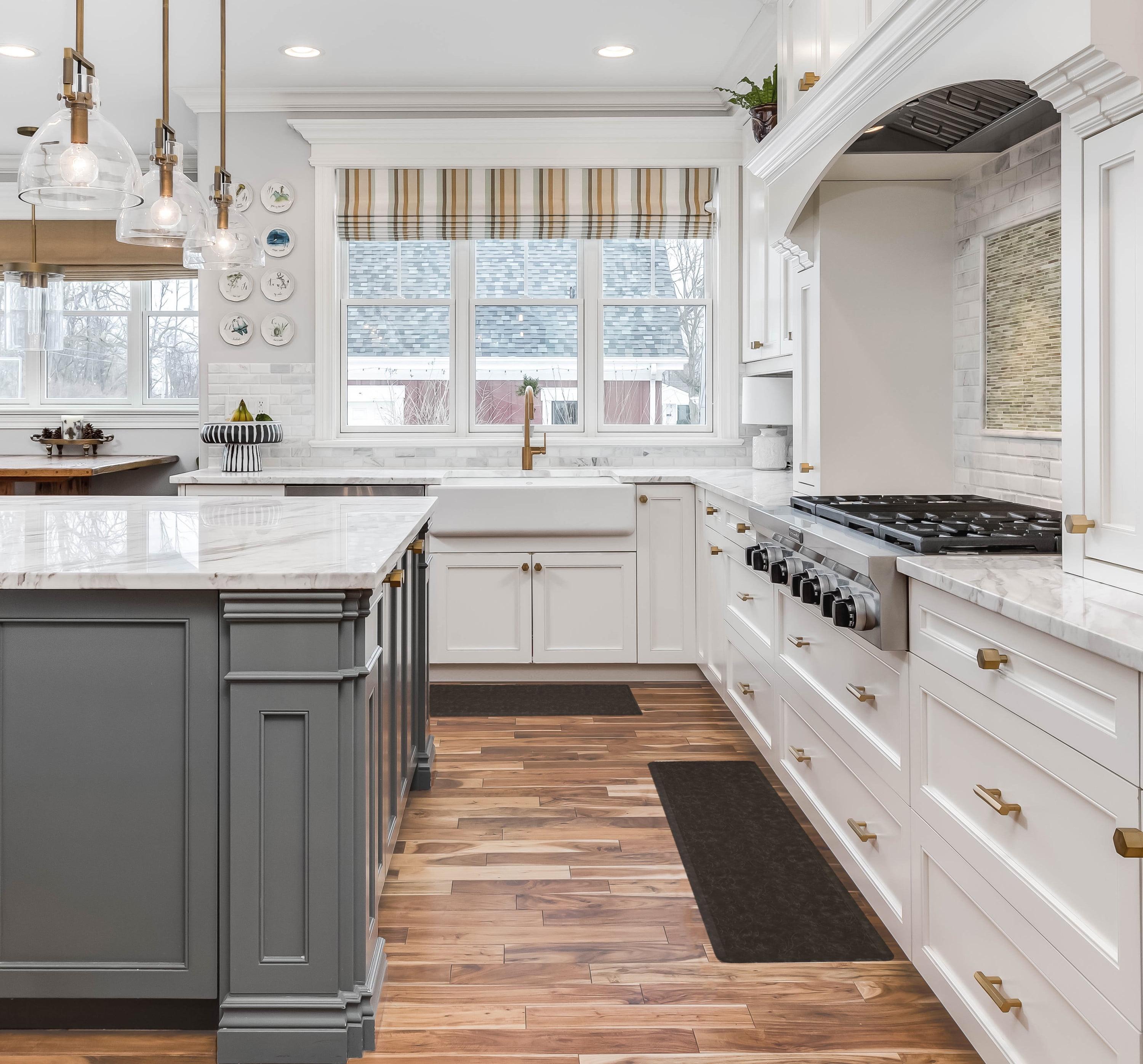 Chef Gear Embossed Soothing Comfort Anti-Fatigue Mat Set