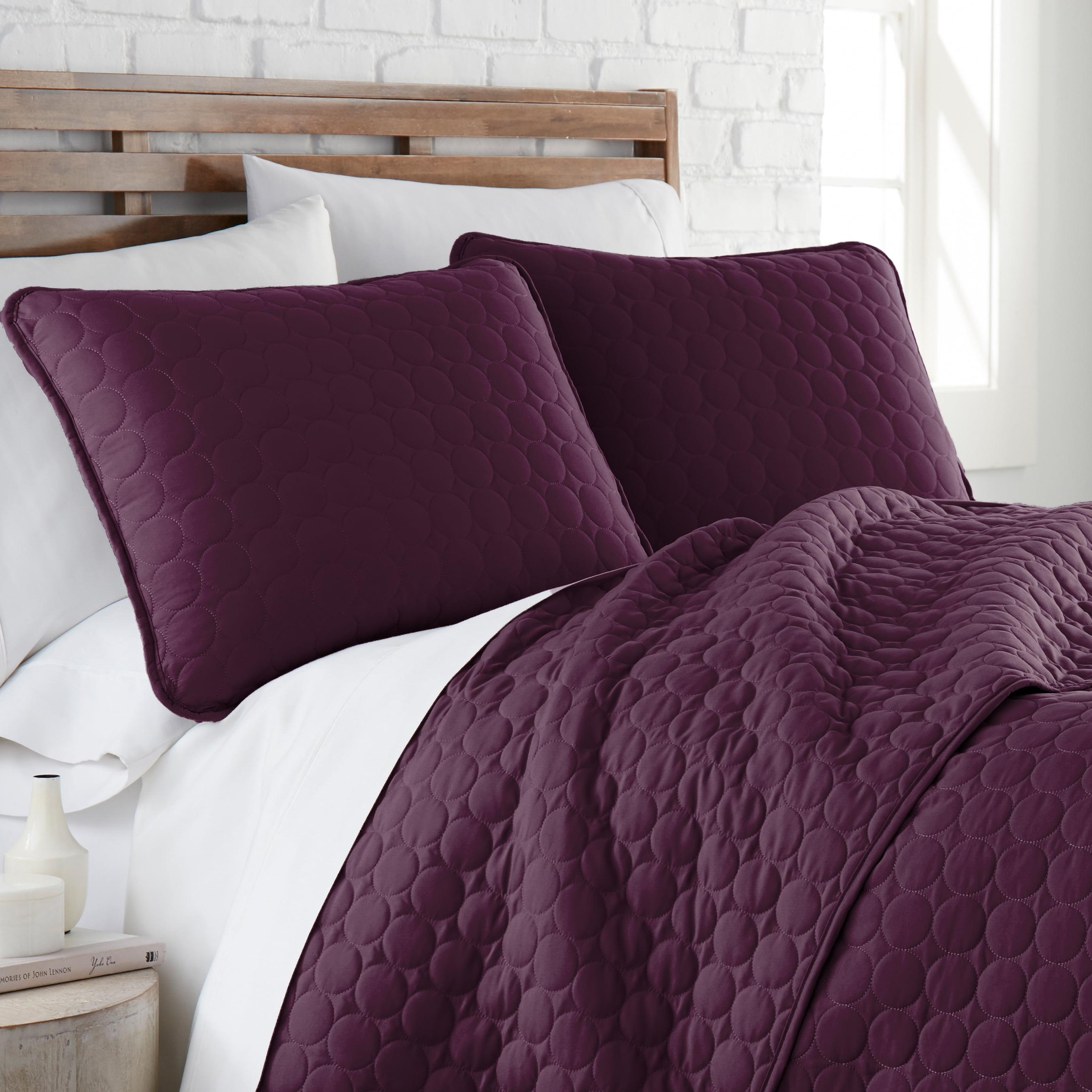 Southshore Fine Linens Lightweight Oversized Reversible Quilt Set with shams