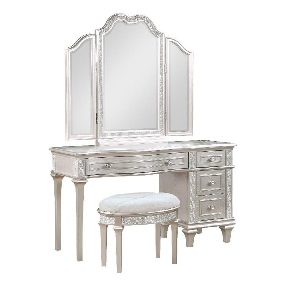 Coaster Evangeline 4-drawer Wood Vanity Table with Faux Diamond Trim Silver Oak