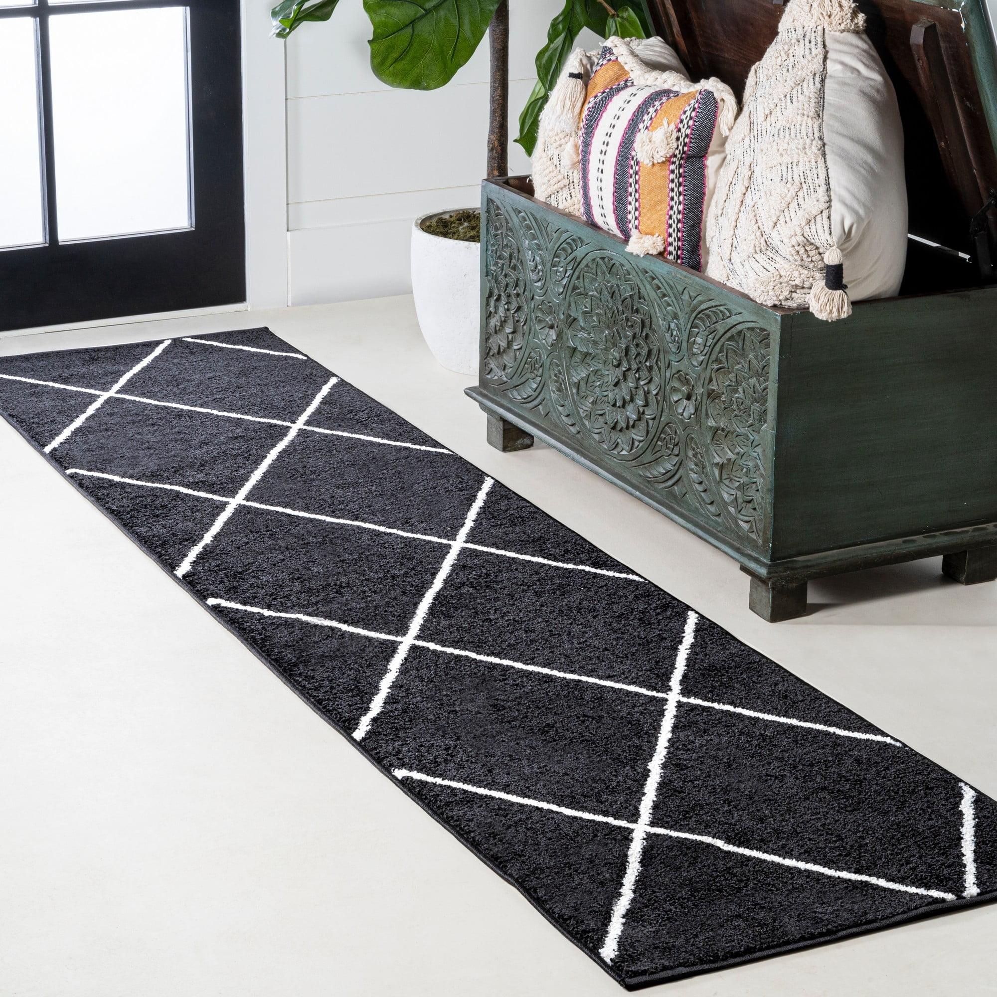 Cole Minimalist Diamond Trellis Round Area Rug - JONATHAN Y