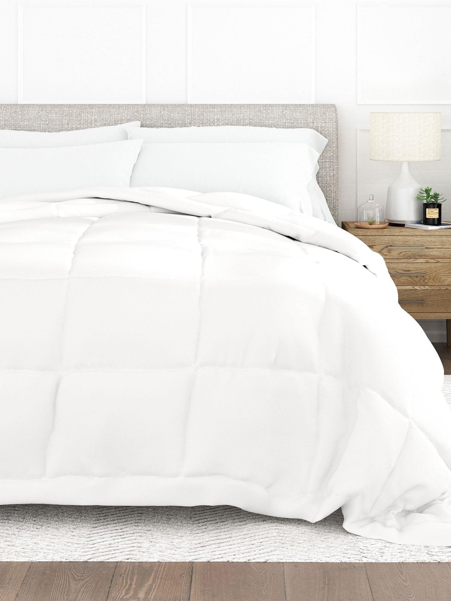 London Fog London Fog Seersucker Dot Comforter