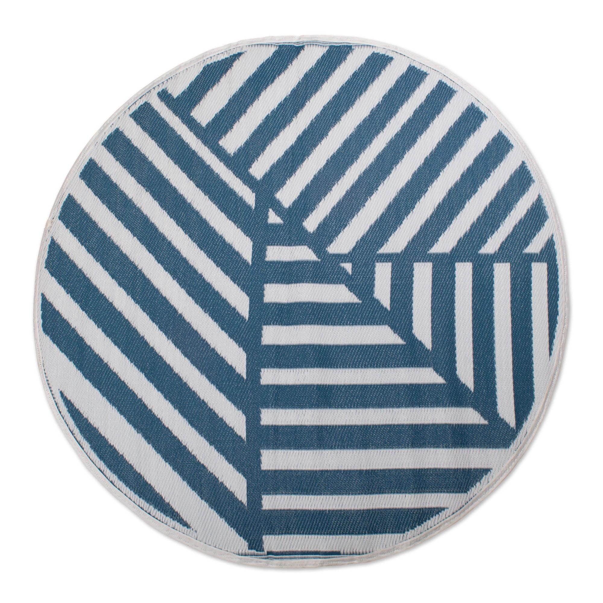 Reversible 5' Blue and Gray Geometric Round Synthetic Rug