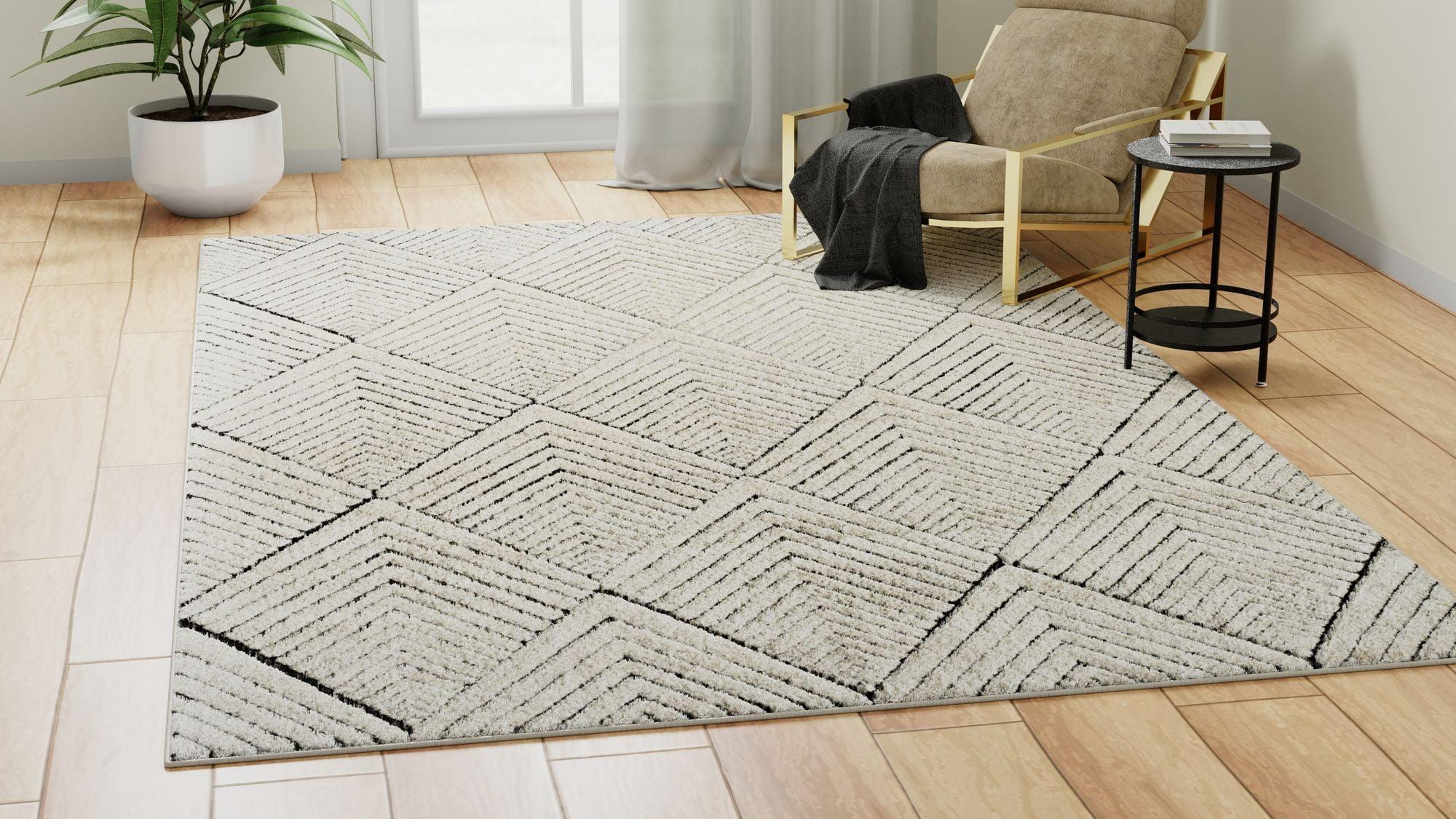 Gray Diamond Pattern Stain-Resistant Synthetic Area Rug