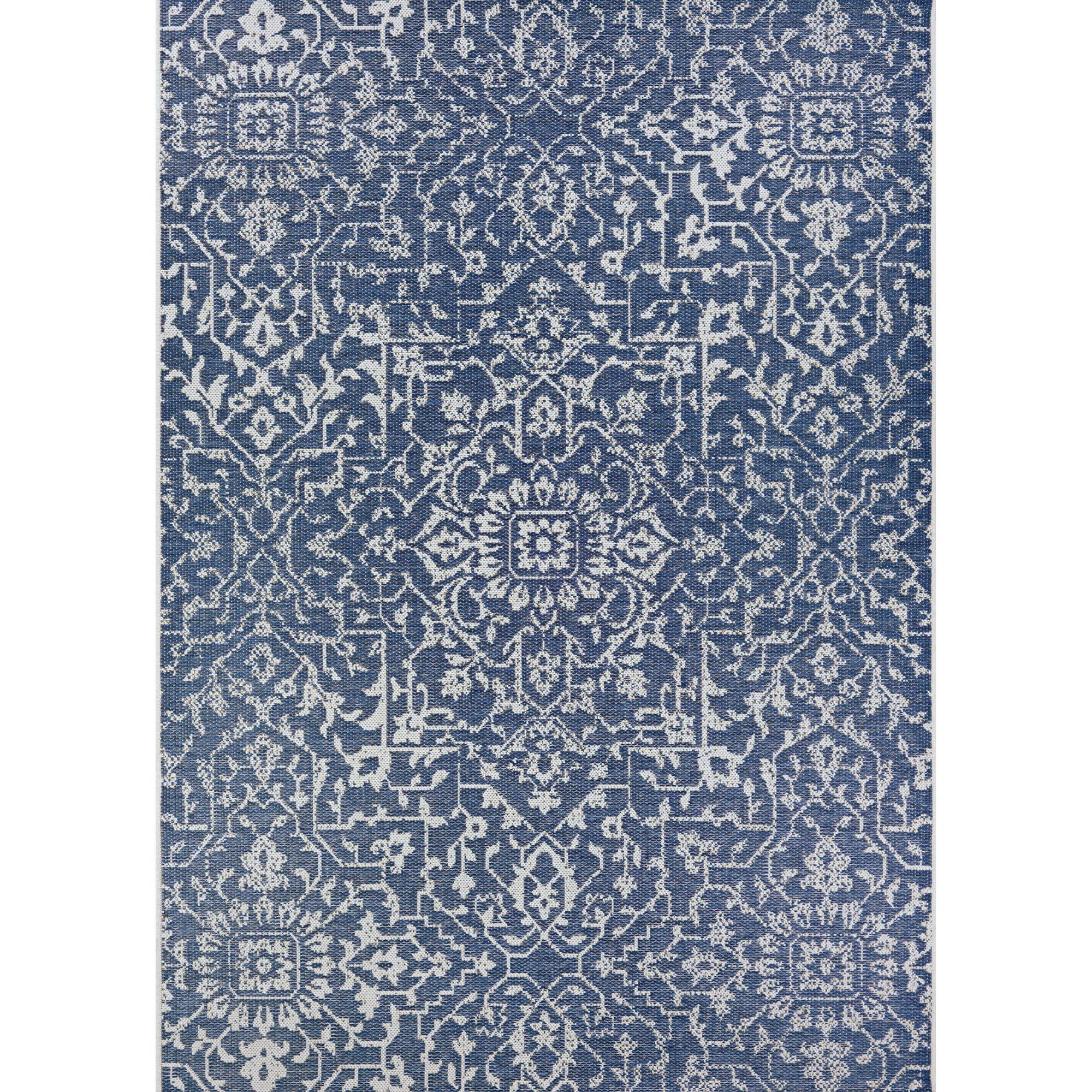 Couristan Monte Carlo Palmette Indoor/Outdoor Area Rug, 3'9" x 5'5", Navy-Ivory