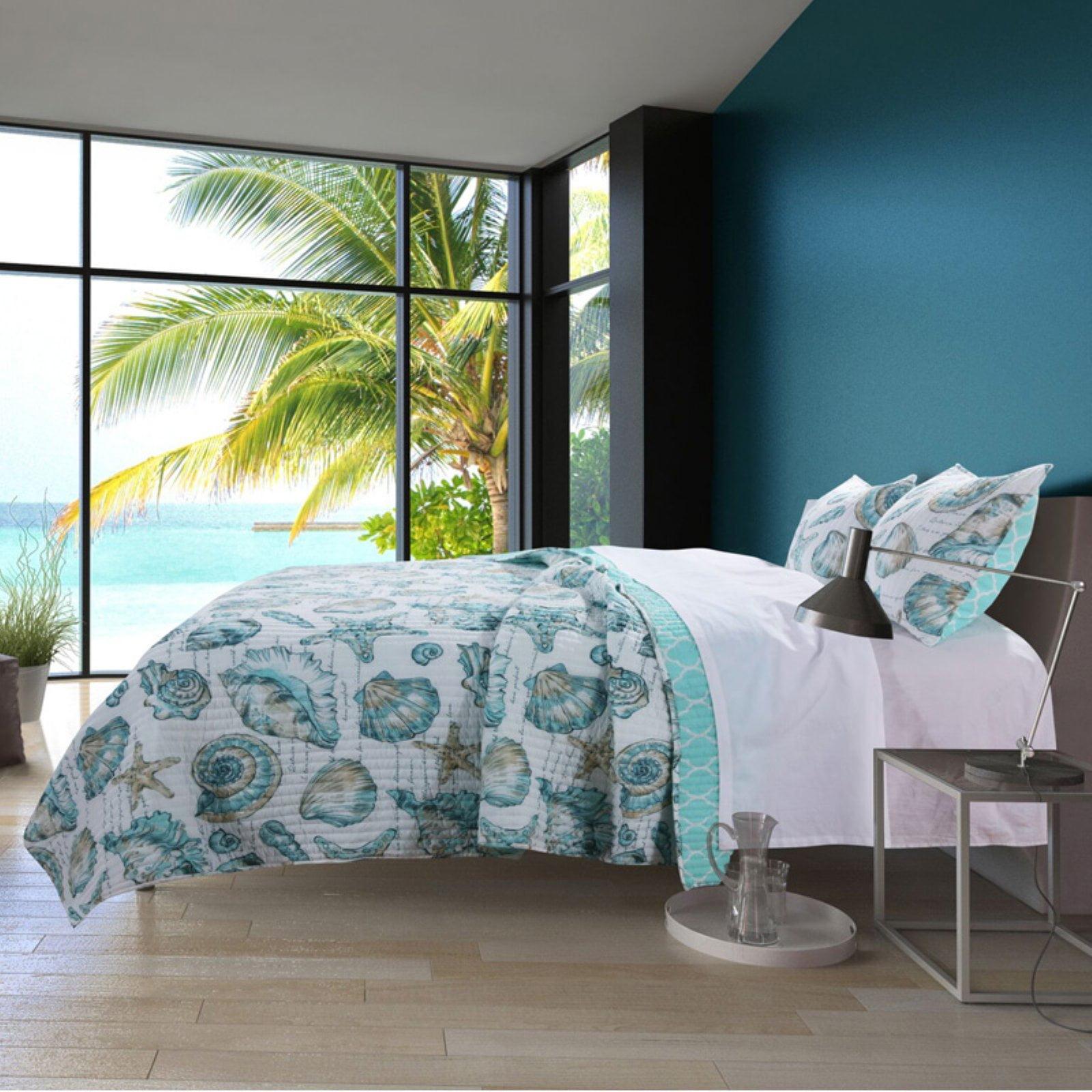 Greenland Home Fashions Cruz Reversible Seashell and Starfish Quilt Set
