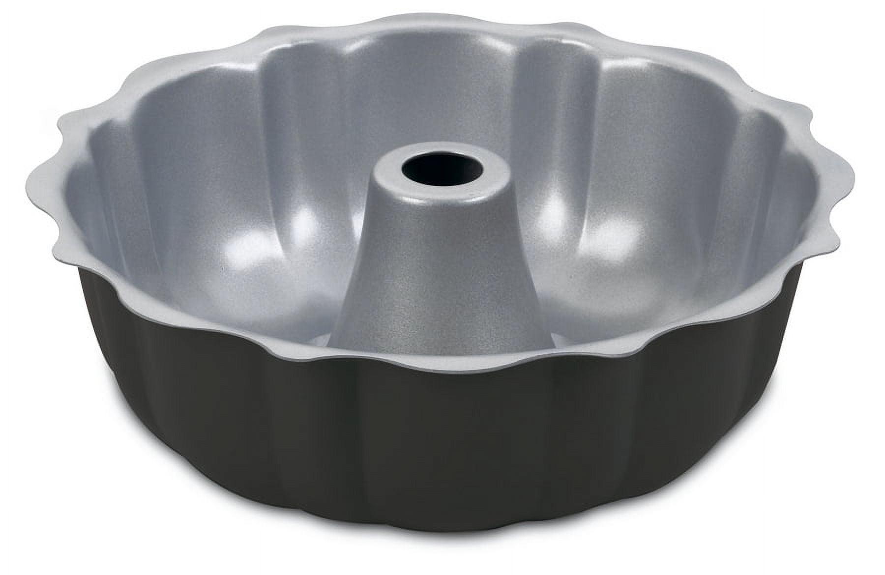 Cuisinart 9.5" Silver Non-Stick Fluted Cake Pan